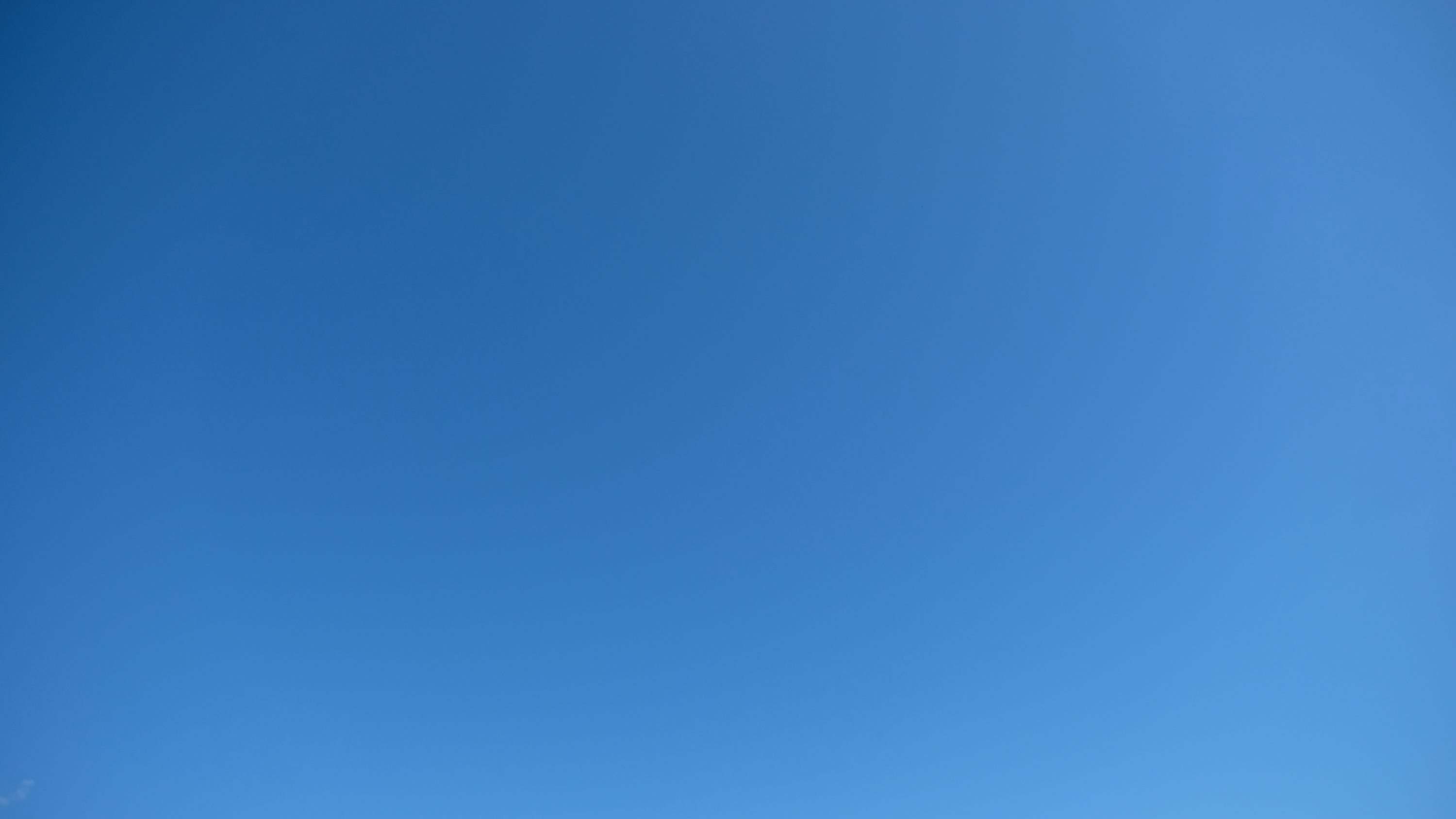 Light Blue Background Image: Free