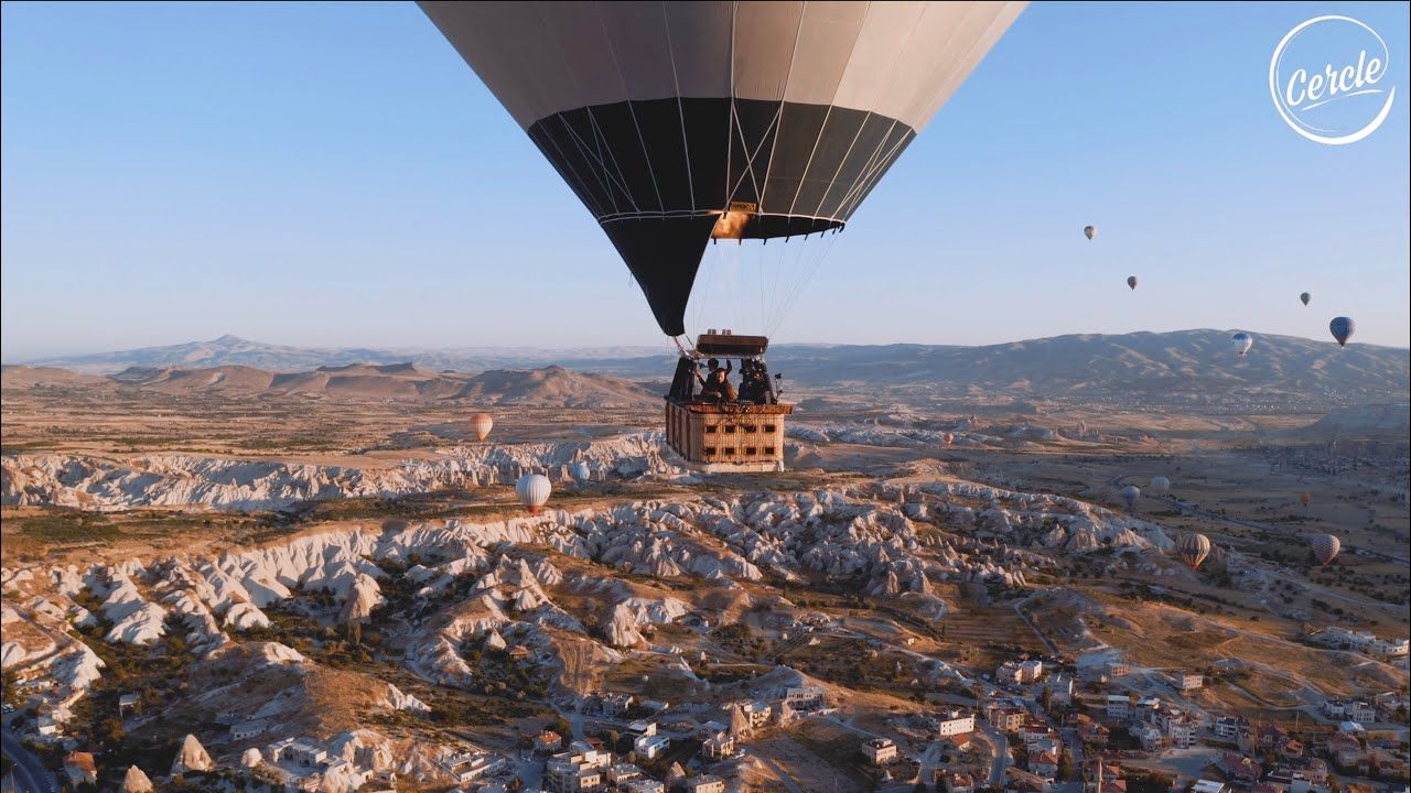 live above Cappadocia in Turkey for Cercle