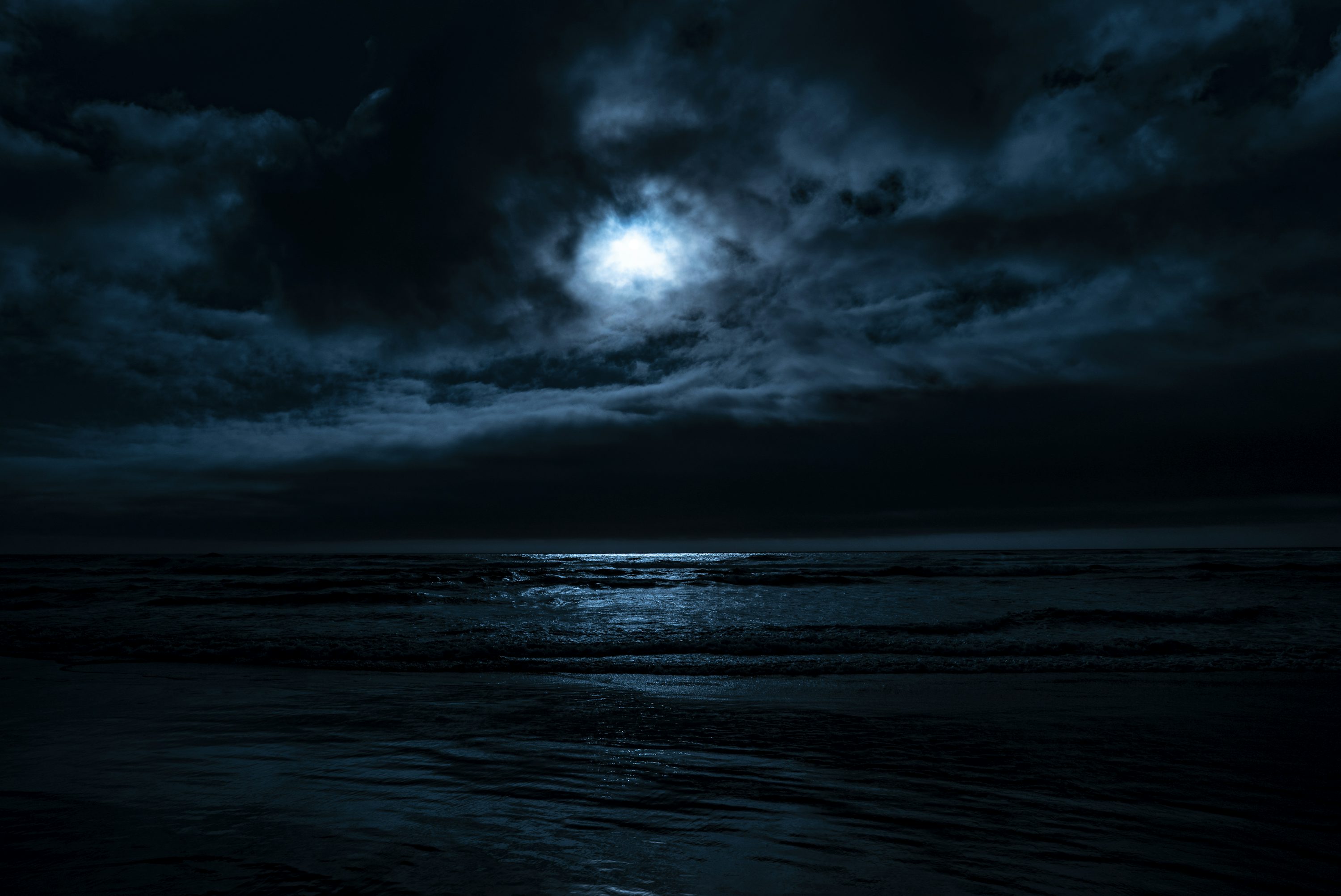 Ocean Night Picture Stunning