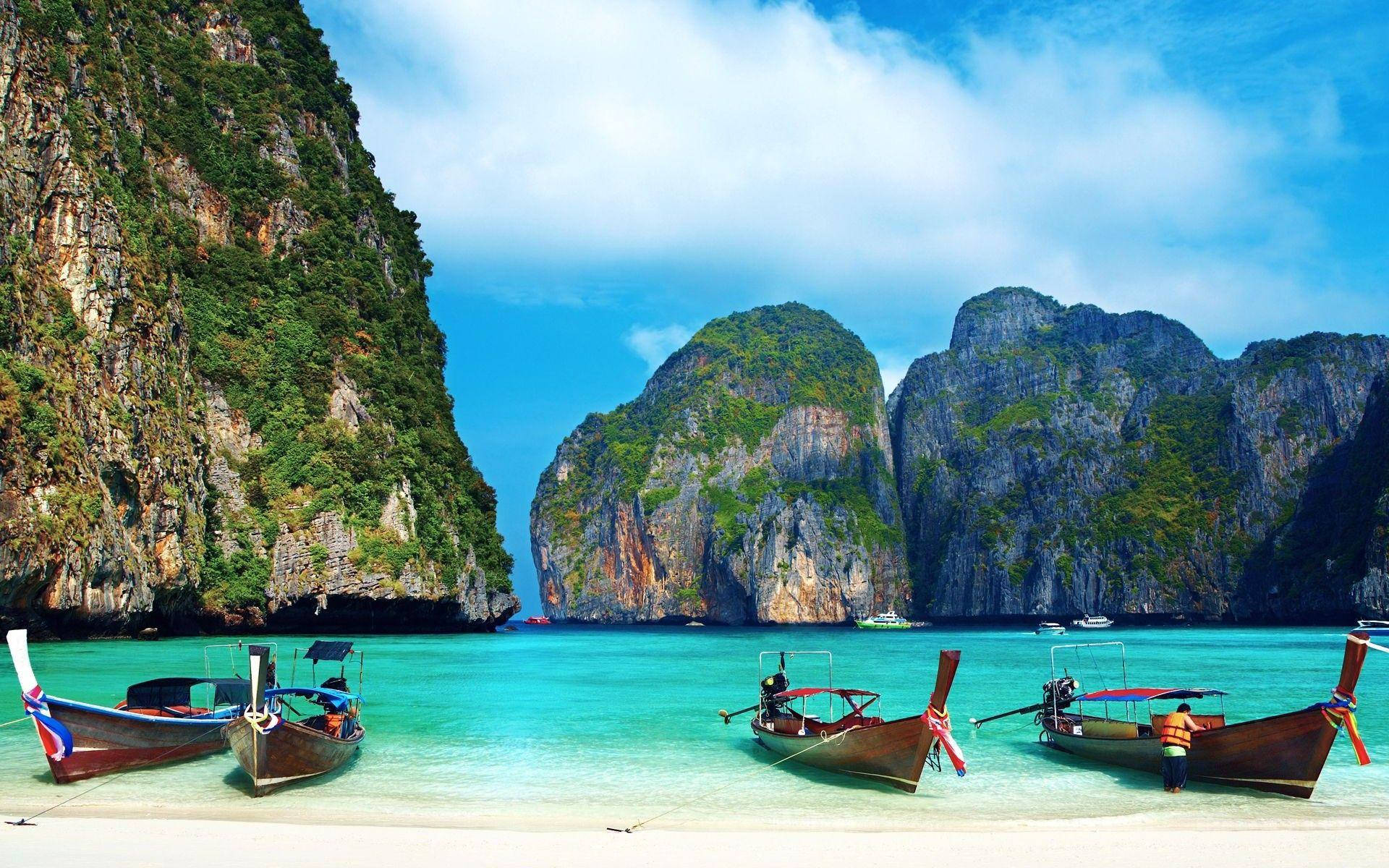 Download Ko Phi Phi Island Wallpaper