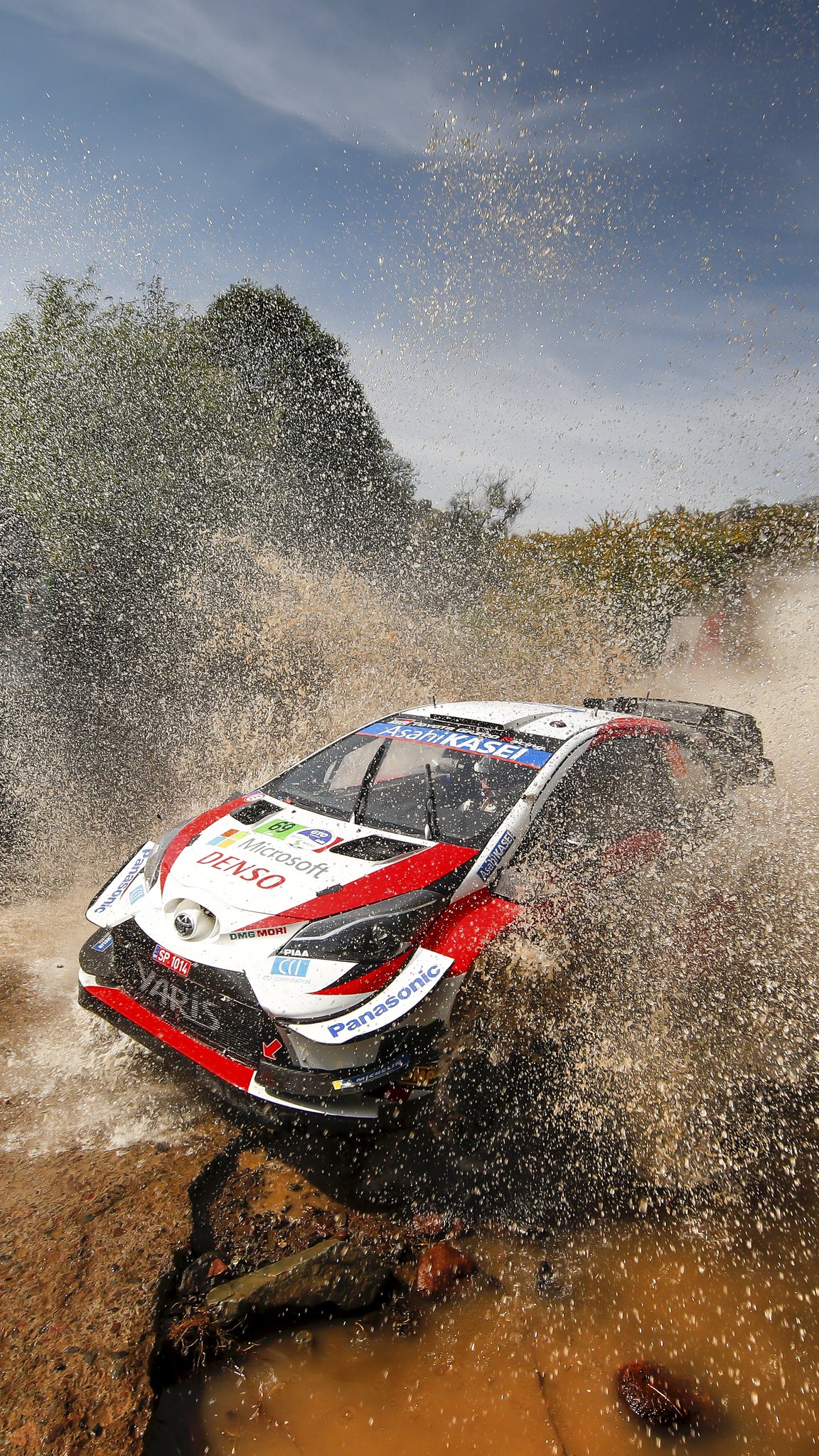 TOYOTA GAZOO Racing WRT up your lock screen with a splash of Rally Mexico colour!