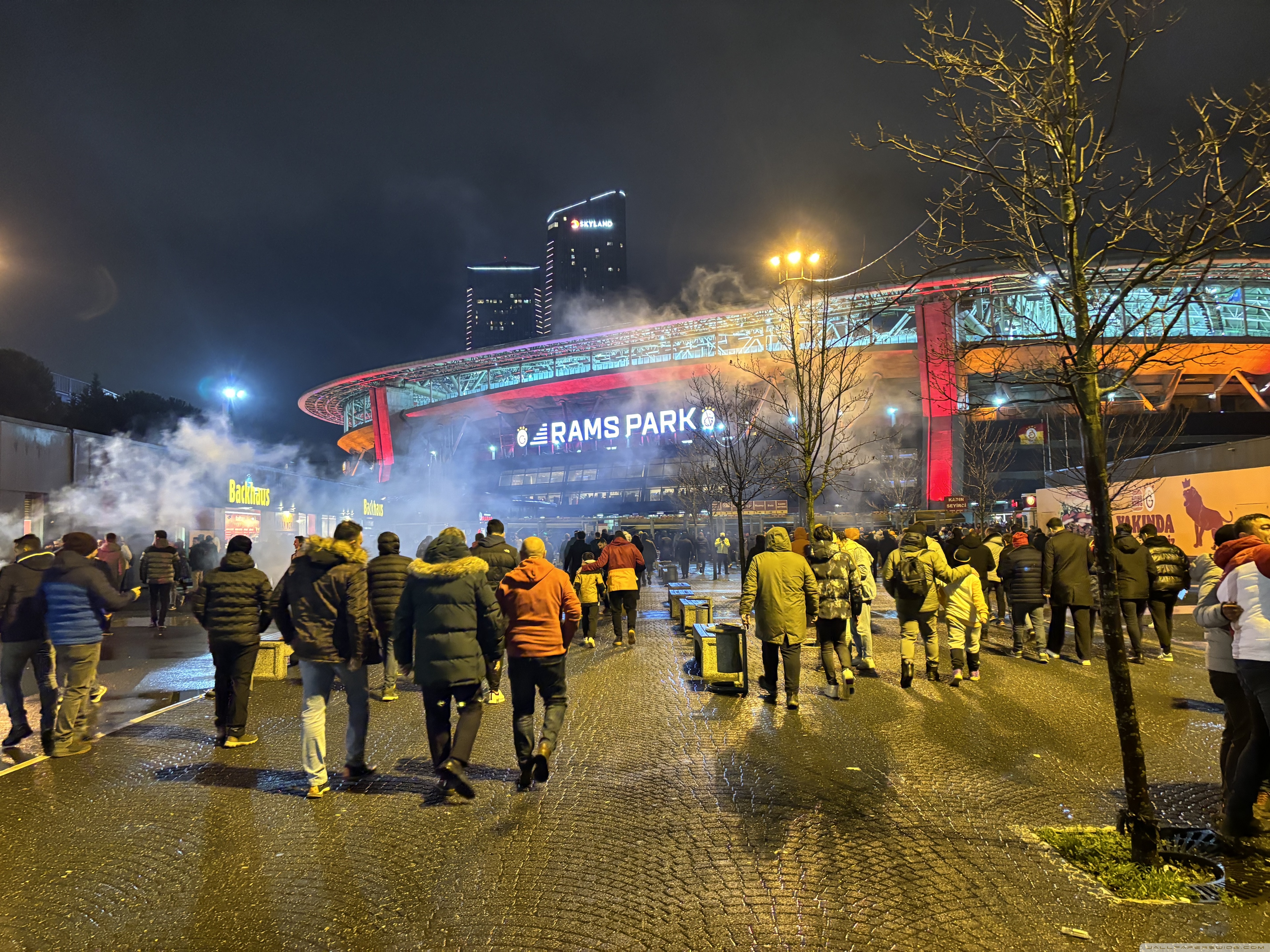 RAMS Park, People 4K UHD Wallpaper for UltraHD Desktop and TV