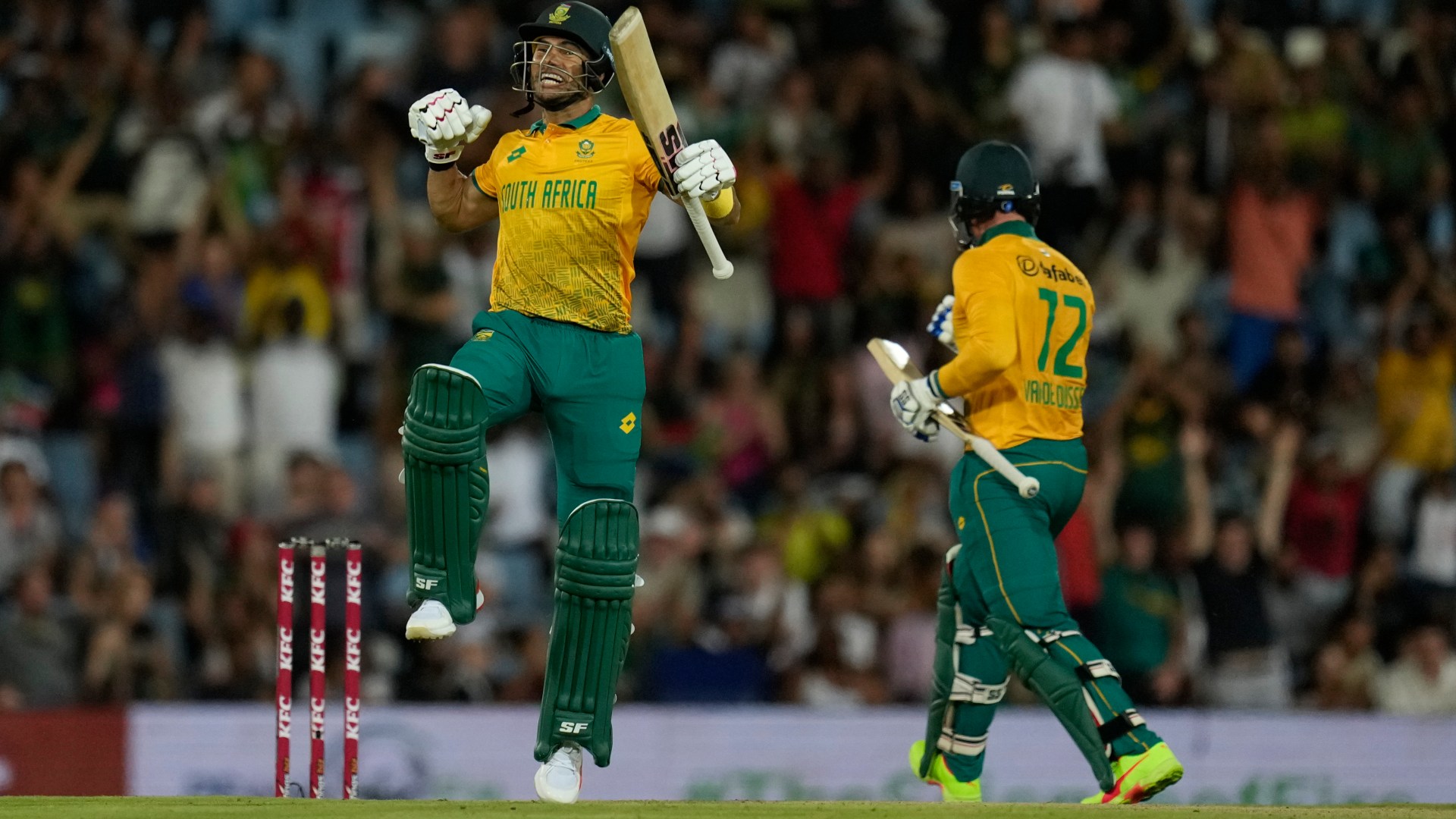 South Africa beat Pakistan by seven wickets: second T20I