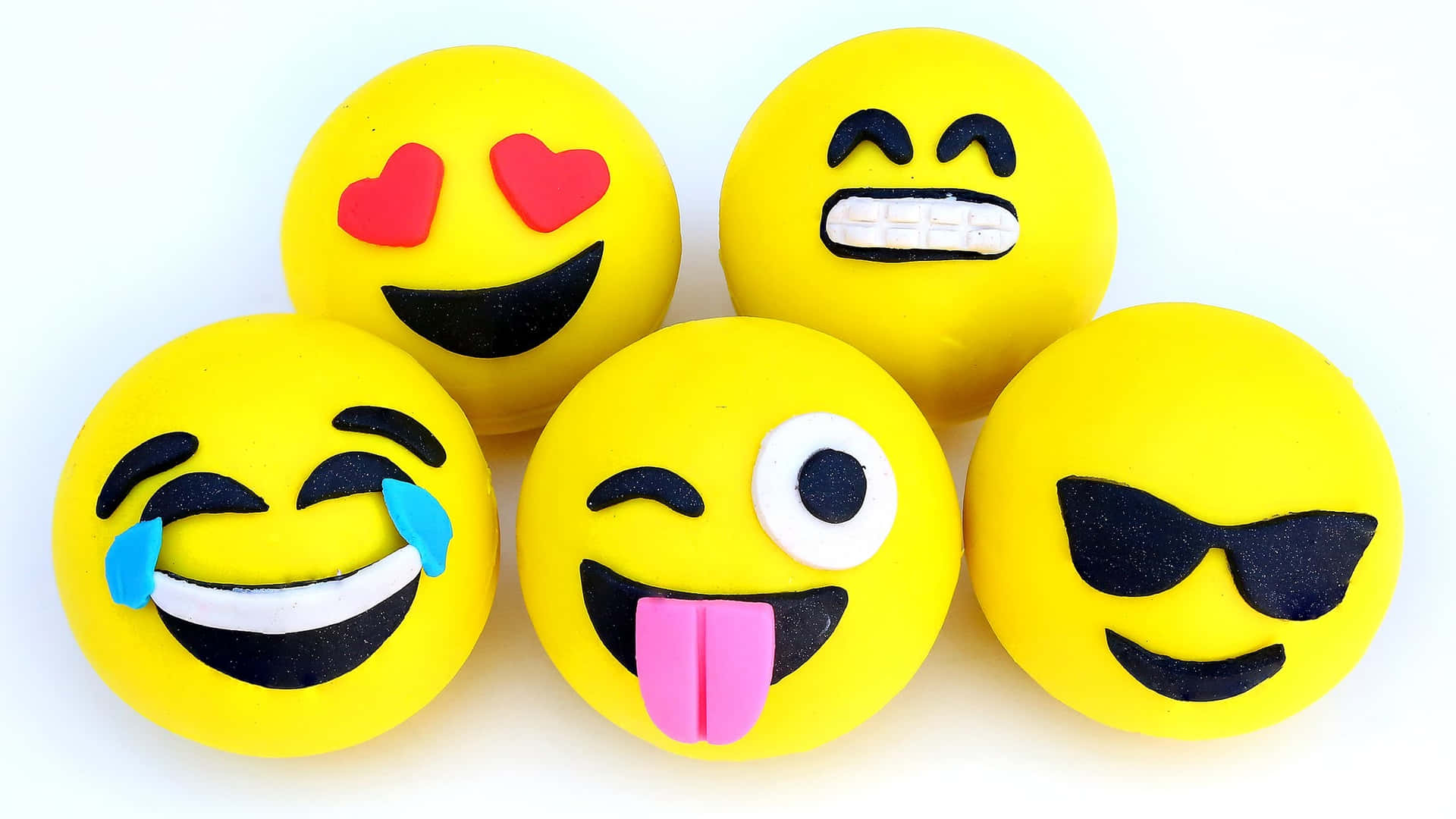 Emoji Wallpaper