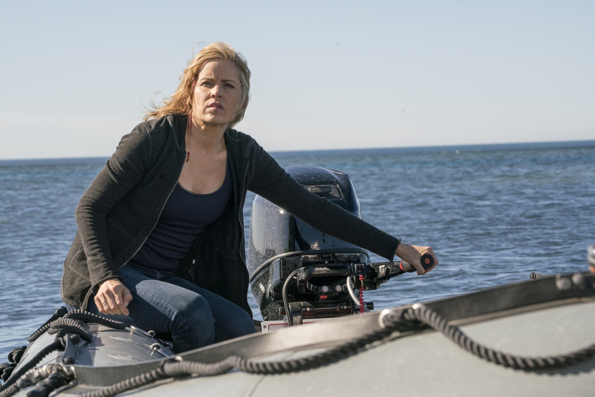 Download Kim Dickens Madison Clark TV Show Fear The Walking Dead 8k Ultra HD Wallpaper