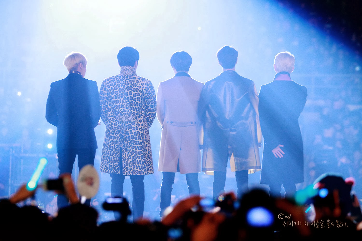 Download Music SHINee Wallpaper