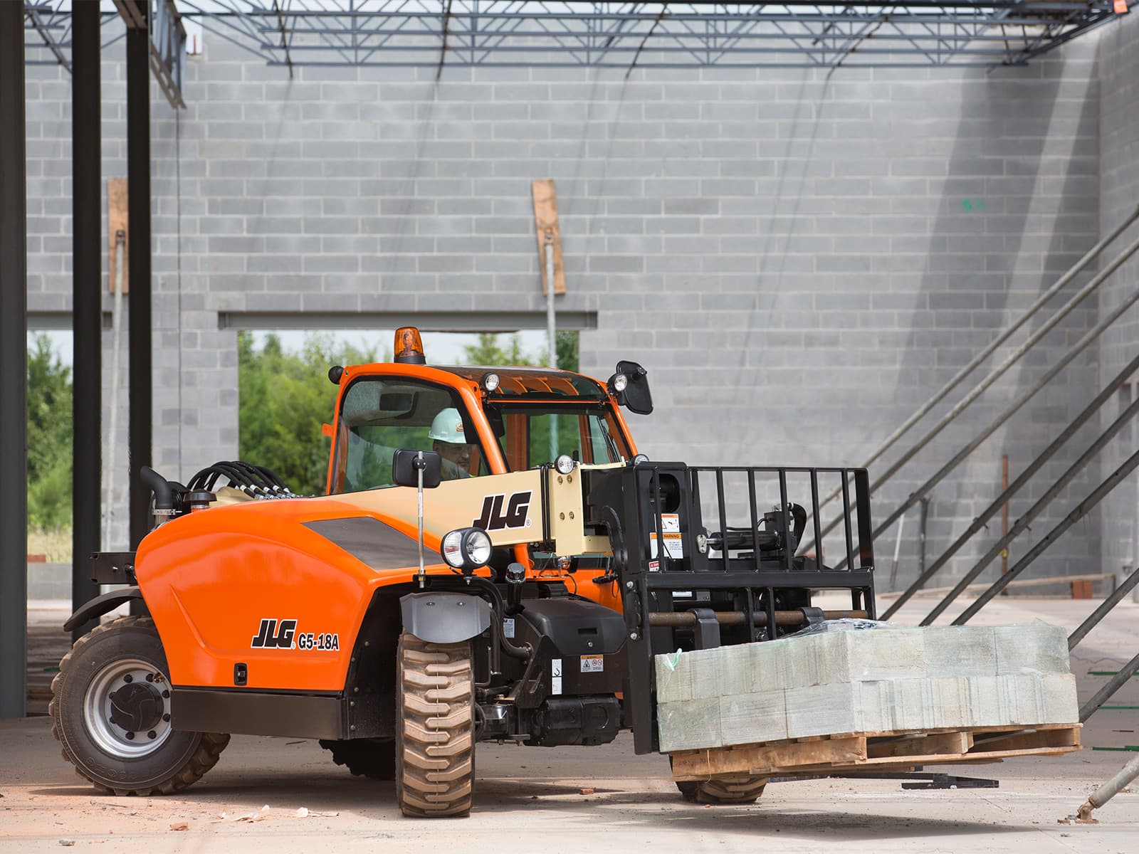 Best Telehandlers 2025, Specs