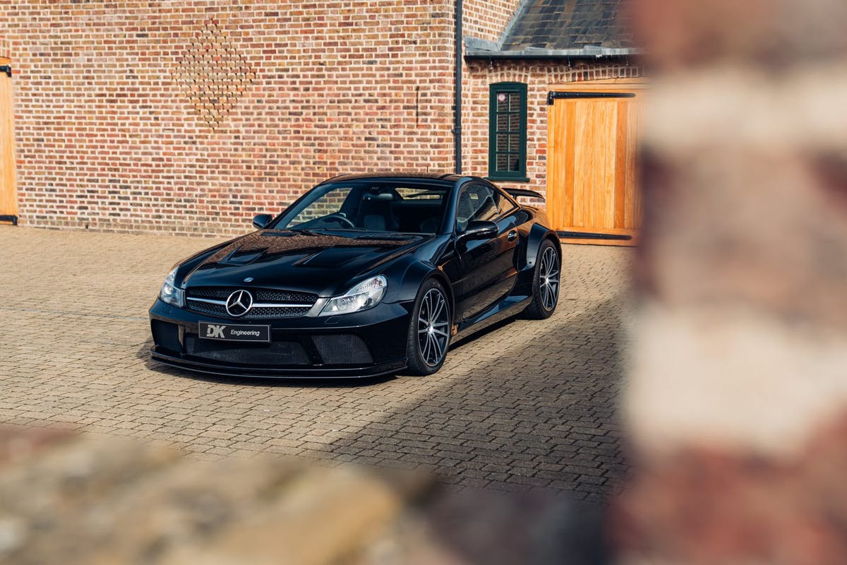 Carhuna Mercedes Benz SL 65 AMG Black Series