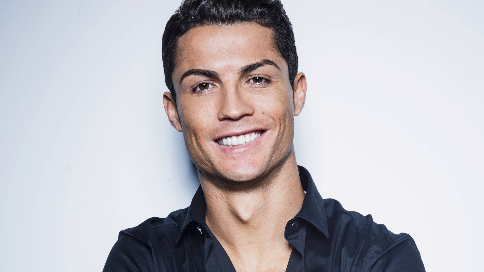 Download CR7 HD Broad Smile Wallpaper