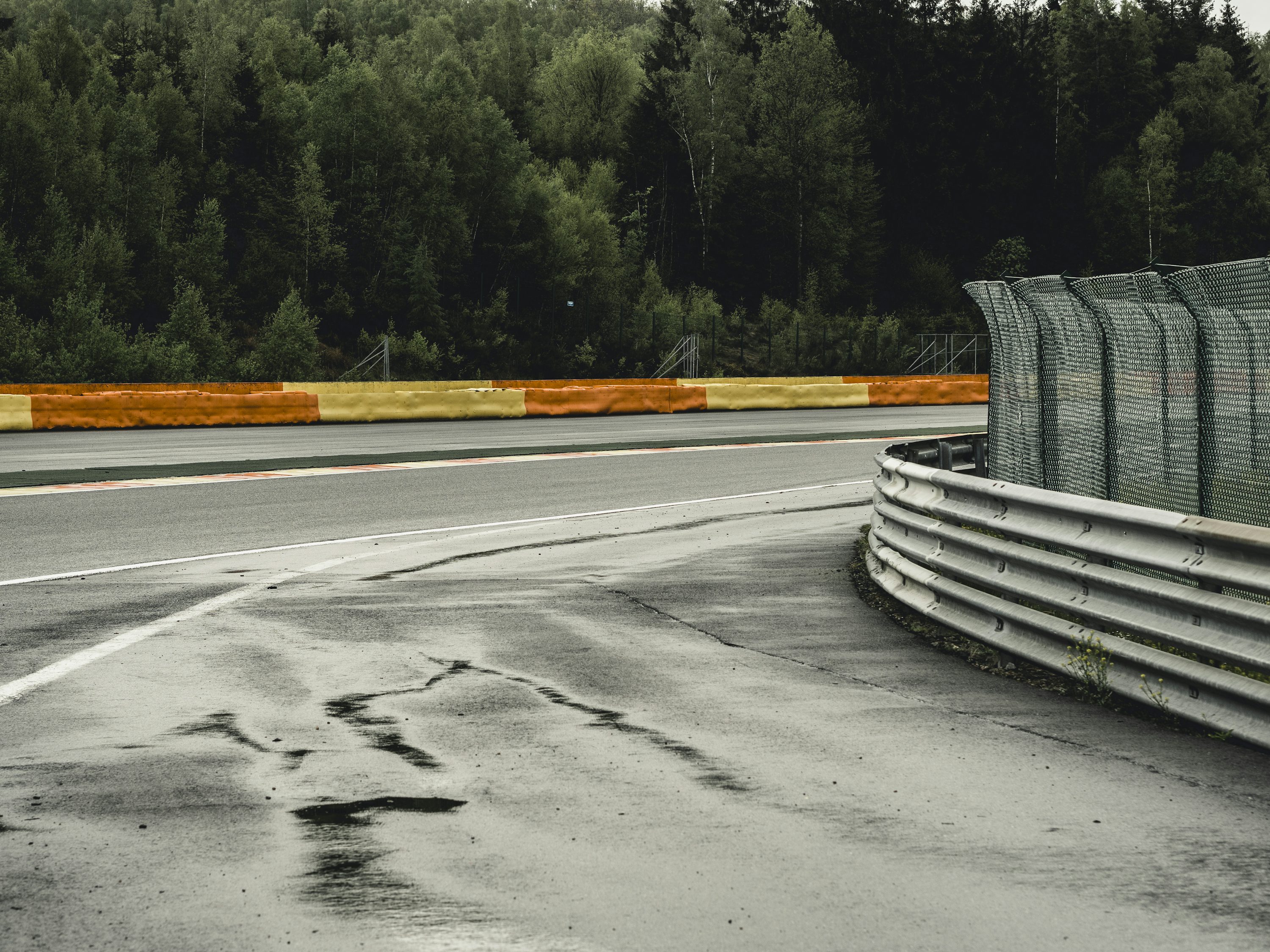 Race Track Picture [HD]. Download Free Image