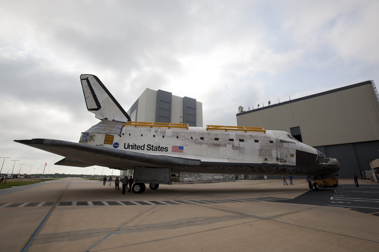 Download Kennedy Space Center Shuttle NASA Space Shuttle Vehicle Space Shuttle Discovery Wallpaper