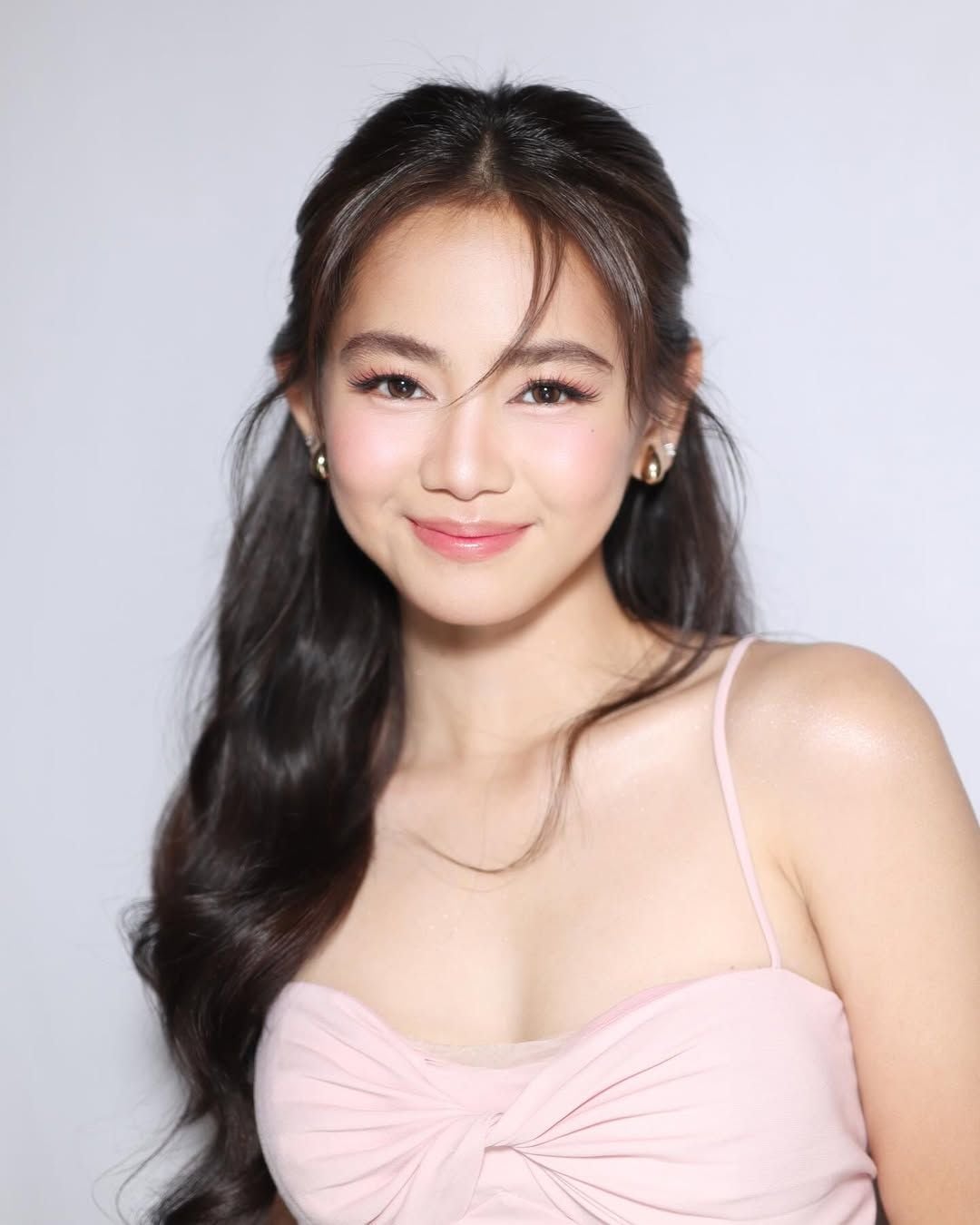 Things We Discovered About Actress Singer Ashtine Olviga. ABS CBN Metro.Style