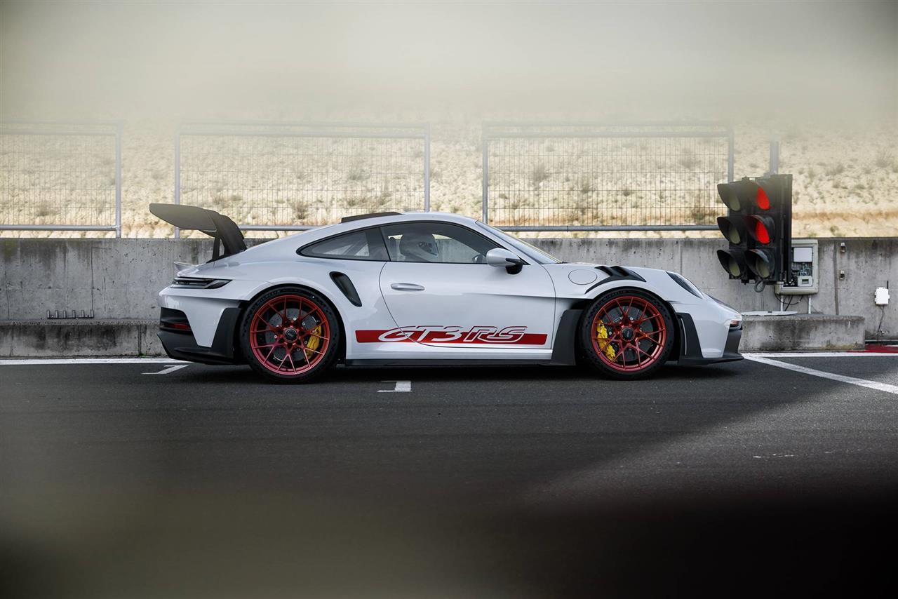 2022 Porsche 911 GT3 RS Pricing, Research, & Picture