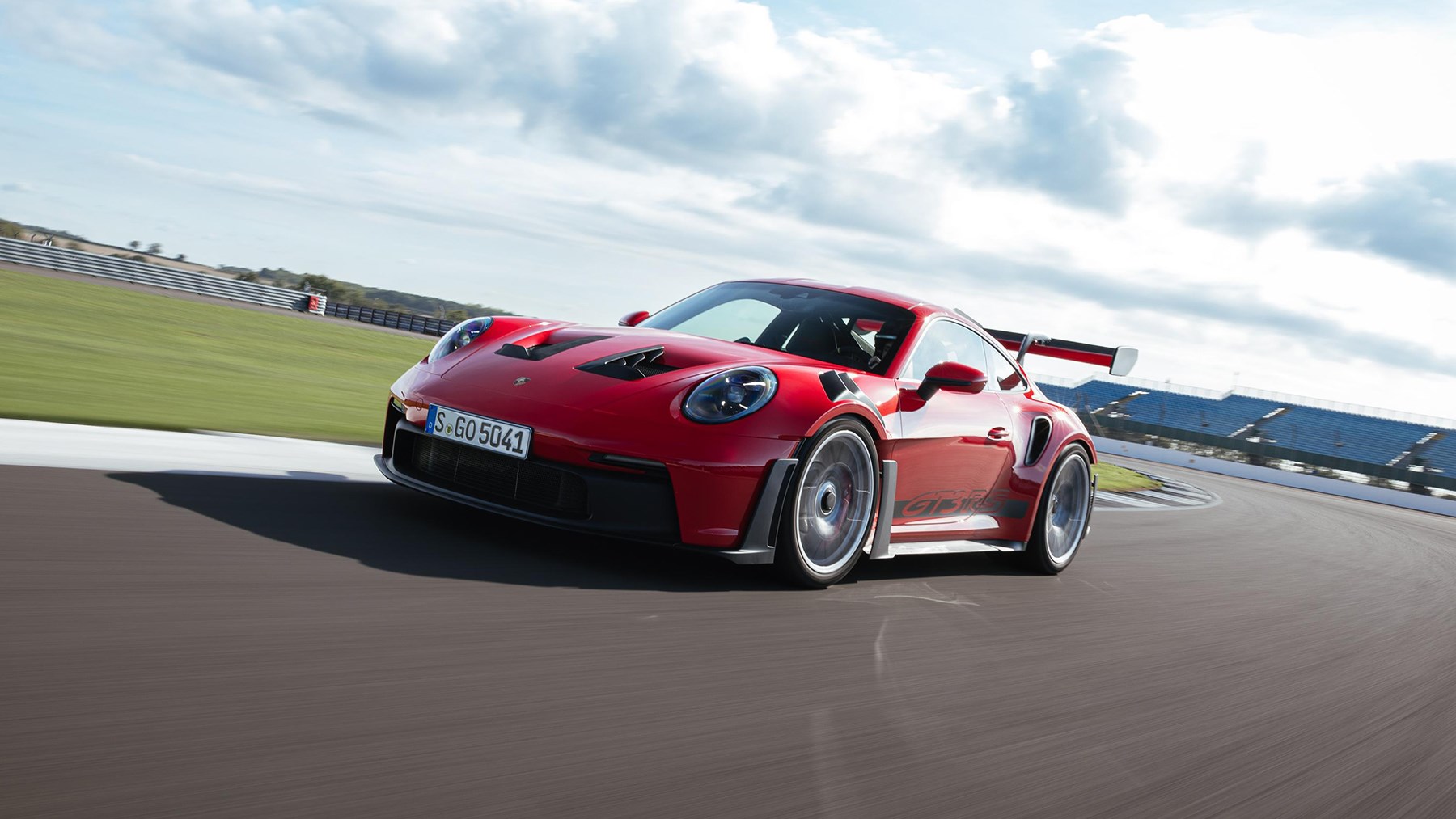 Porsche 911 GT3 RS video review: several steps beyond
