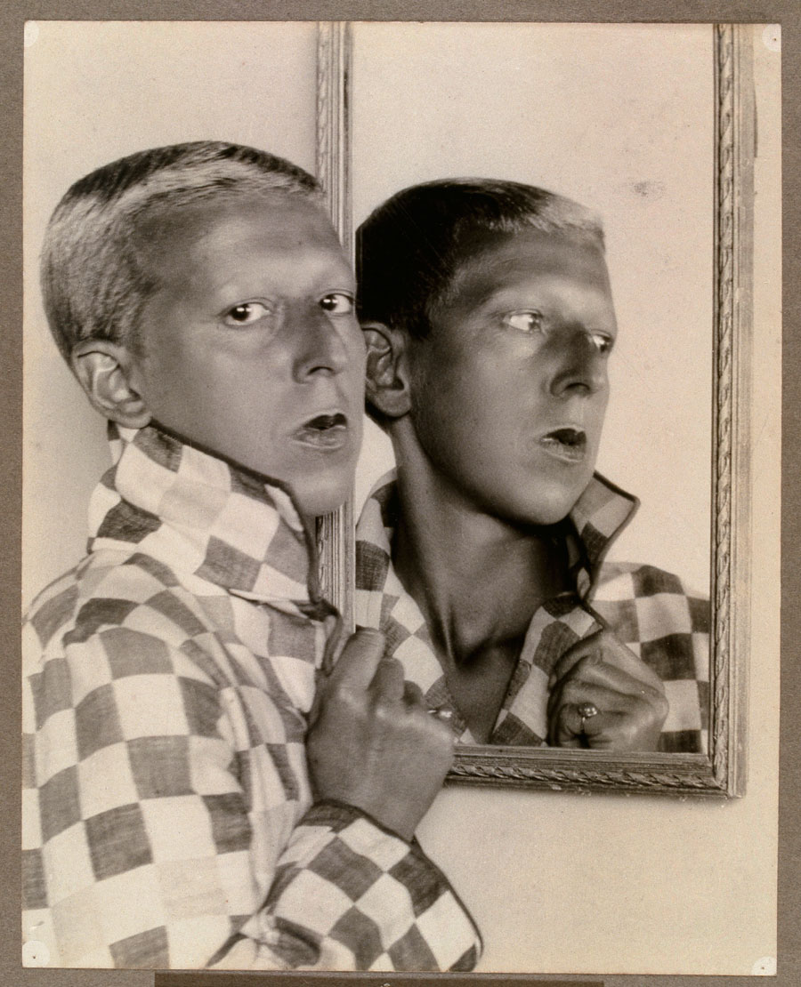 Claude Cahun Autoportrait 1928Art Blart _ art and cultural memory archive