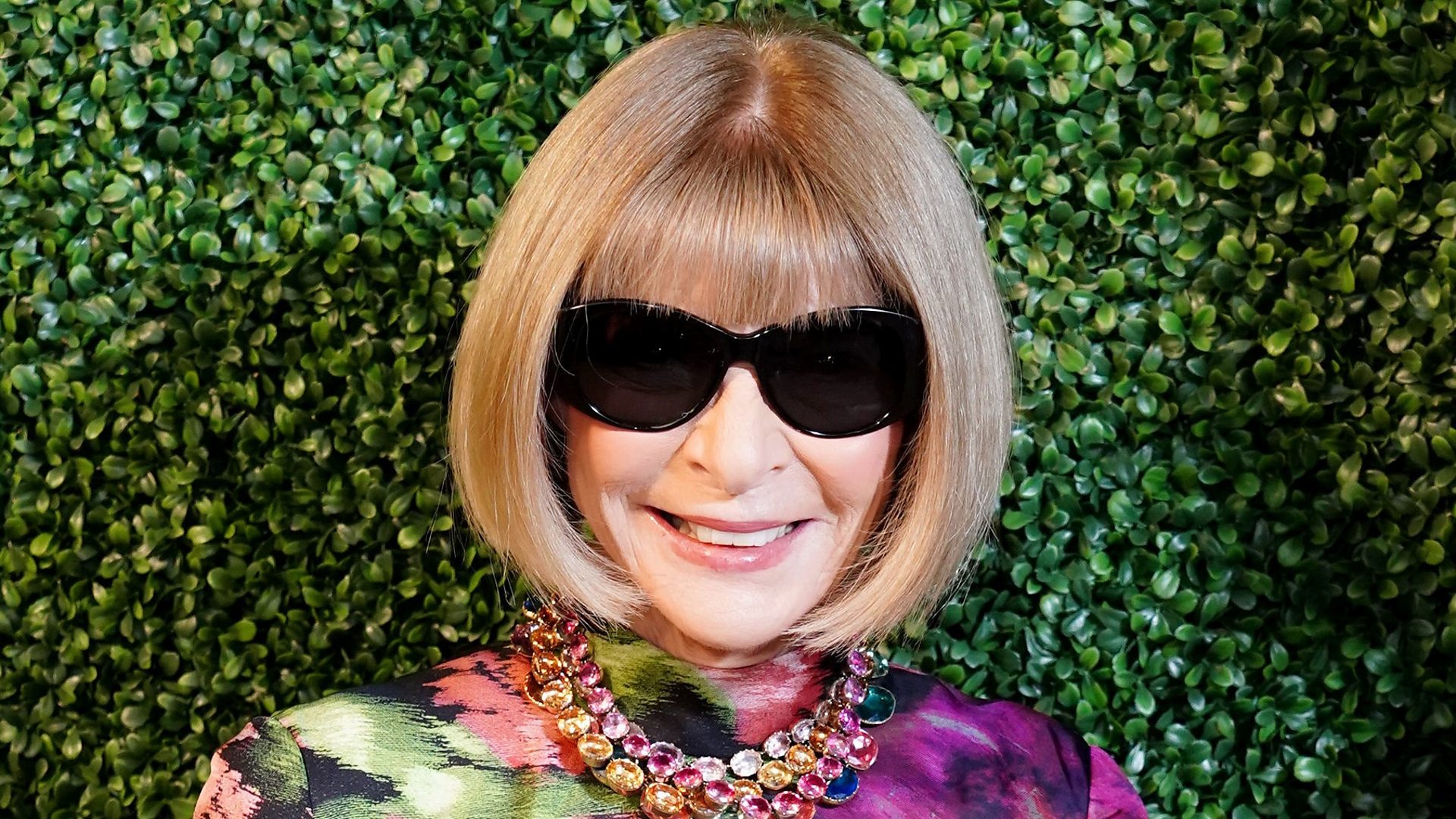 Anna Wintour: Vogue editor on 'fascinating' 1990s fashion