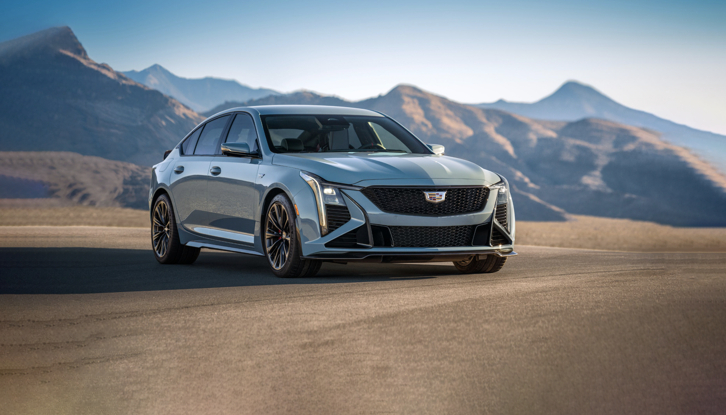 Gallery: 2025 Cadillac CT5 V Blackwing Photo