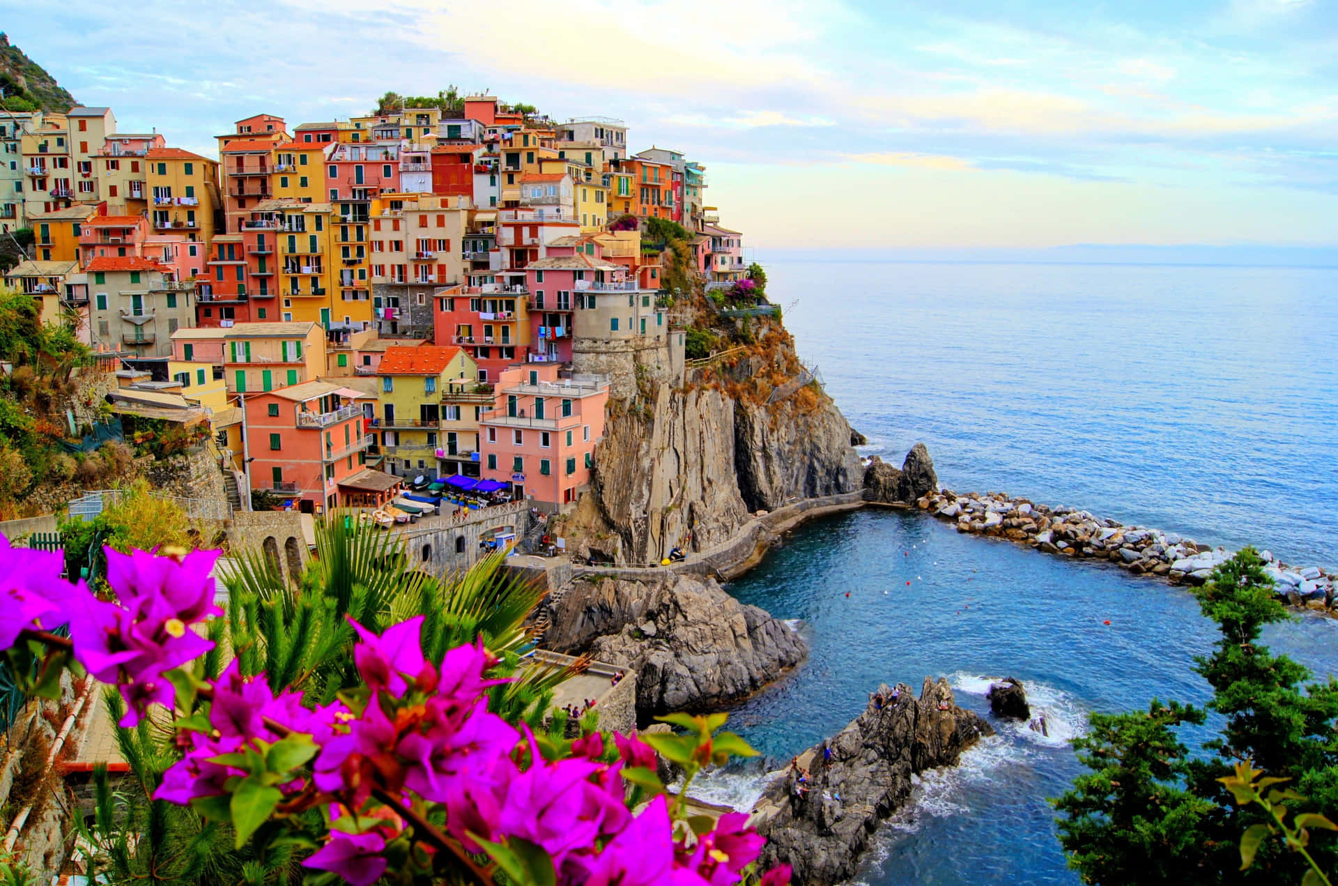 Download Romantic views in the city of love, Italy Wallpaper