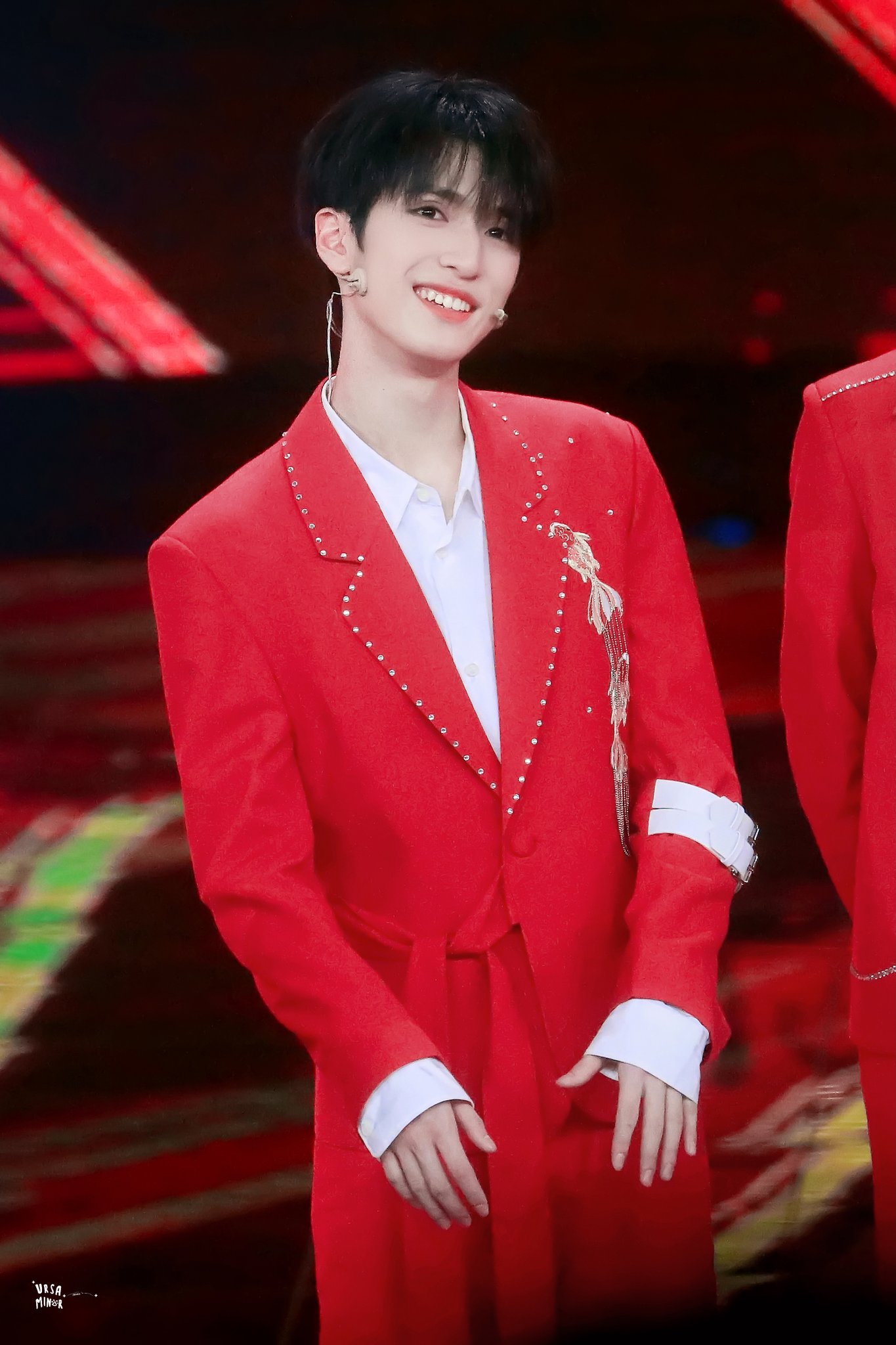 yan haoxiang pics in red looks really cool ✧ #YanHaoxiang #严浩翔#TEENSINTIMES #时代少年团✧