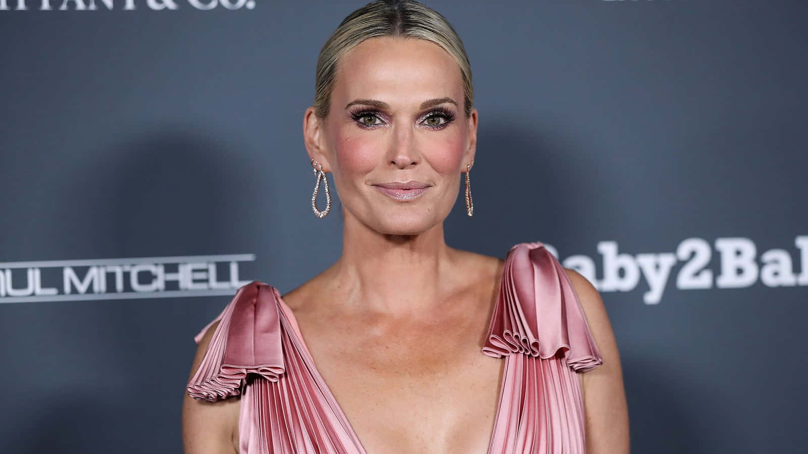 Molly Sims Wallpaper