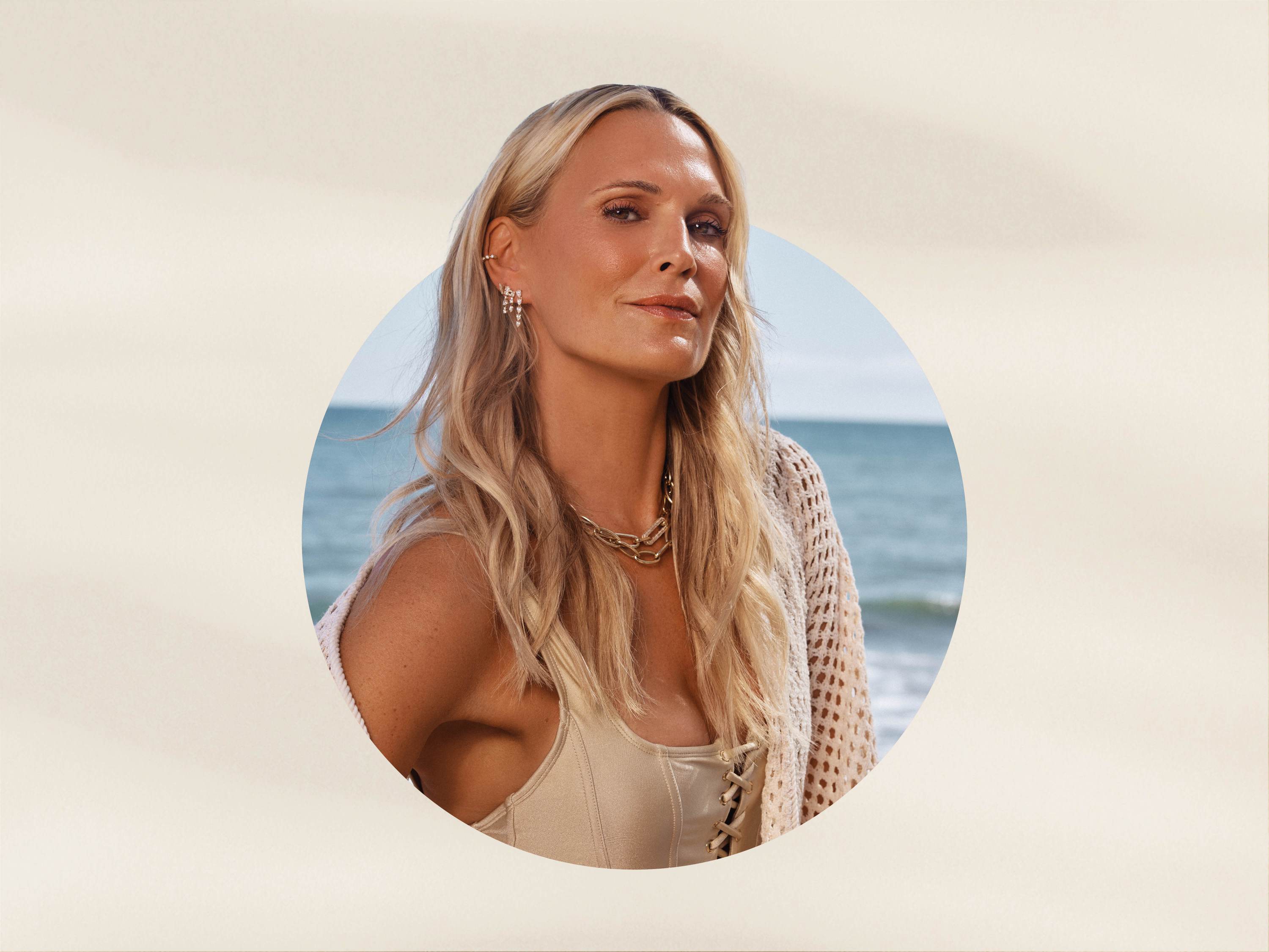 Molly Sims' Favorite Sports Mom Products: Foldable Chairs, Coolers, More