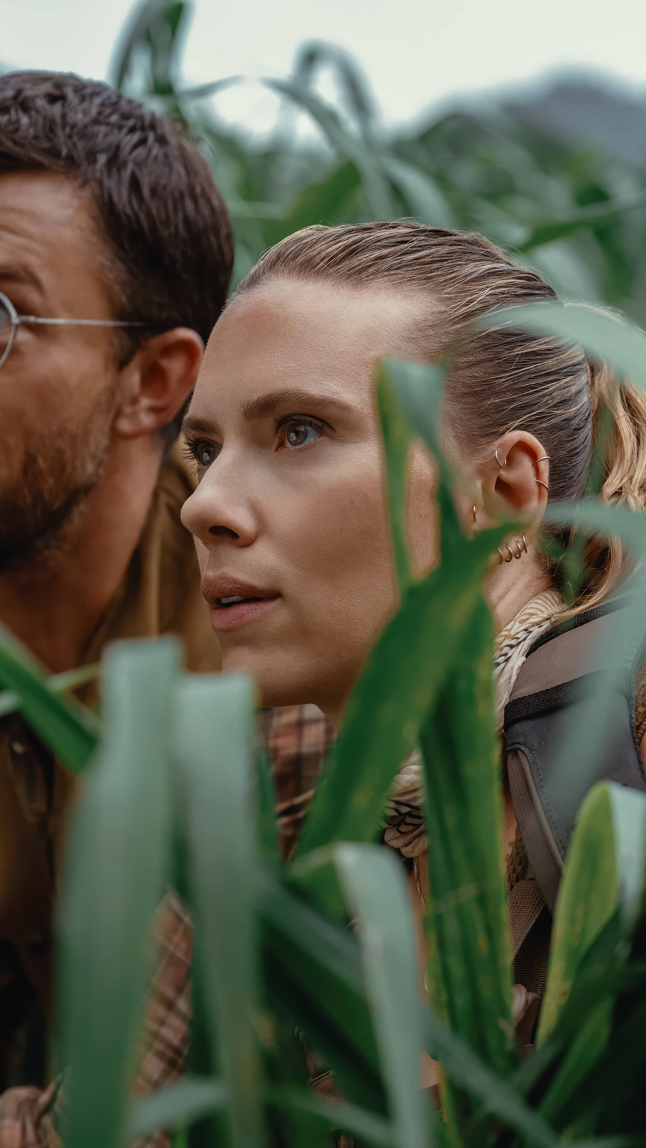 Jurassic World Rebirth Scarlett Johansson 4K Wallpaper iPhone HD Phone b