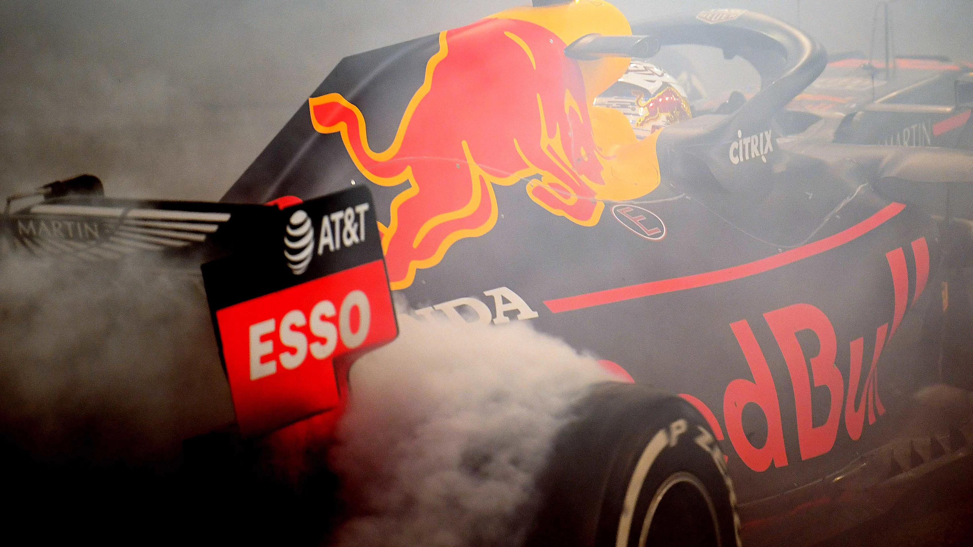 TOP SHOTS: 10 of the best image from Abu Dhabi. Formula 1®