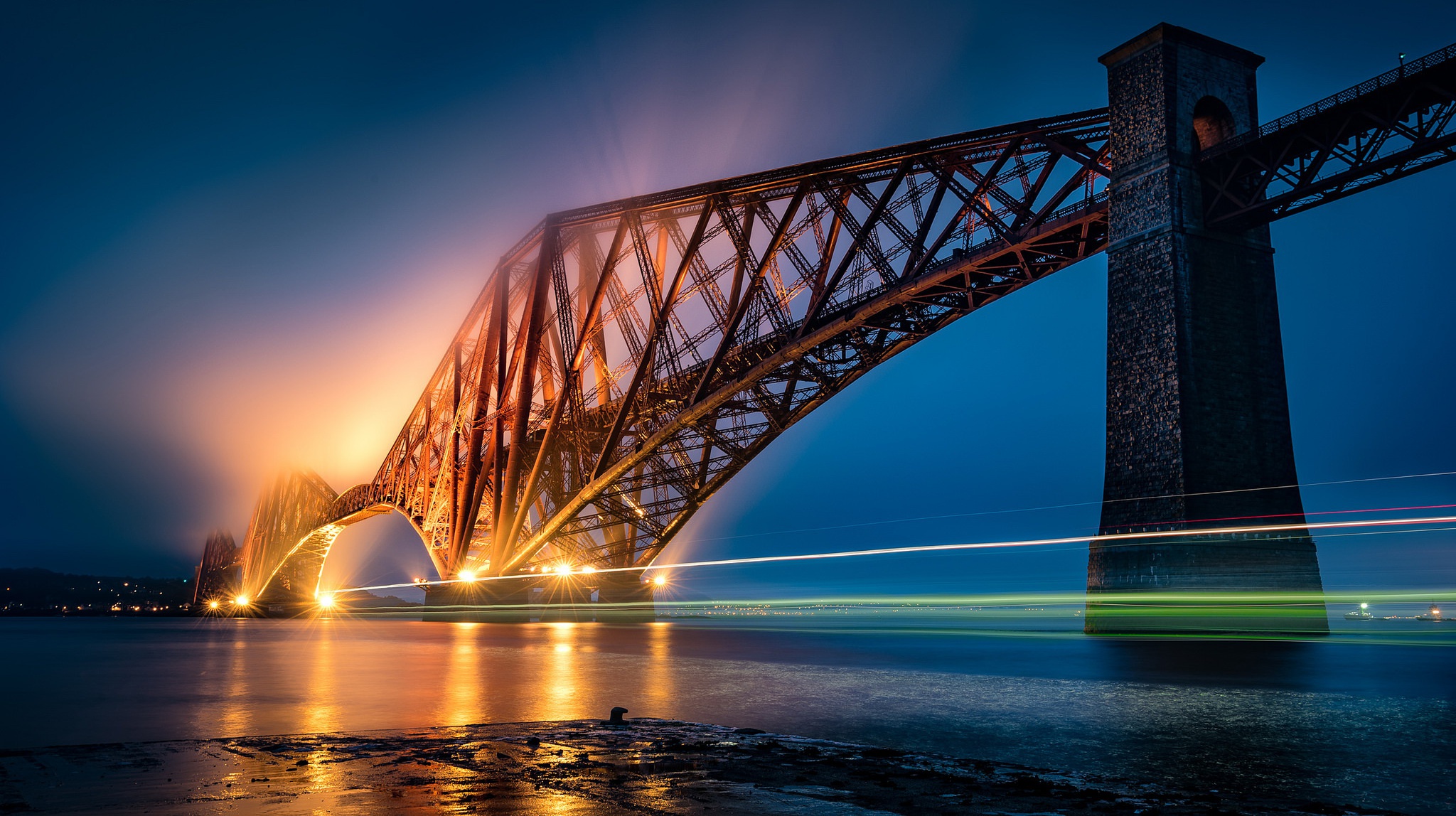 HD Wallpaper of Edinburgh's Forth Bridge
