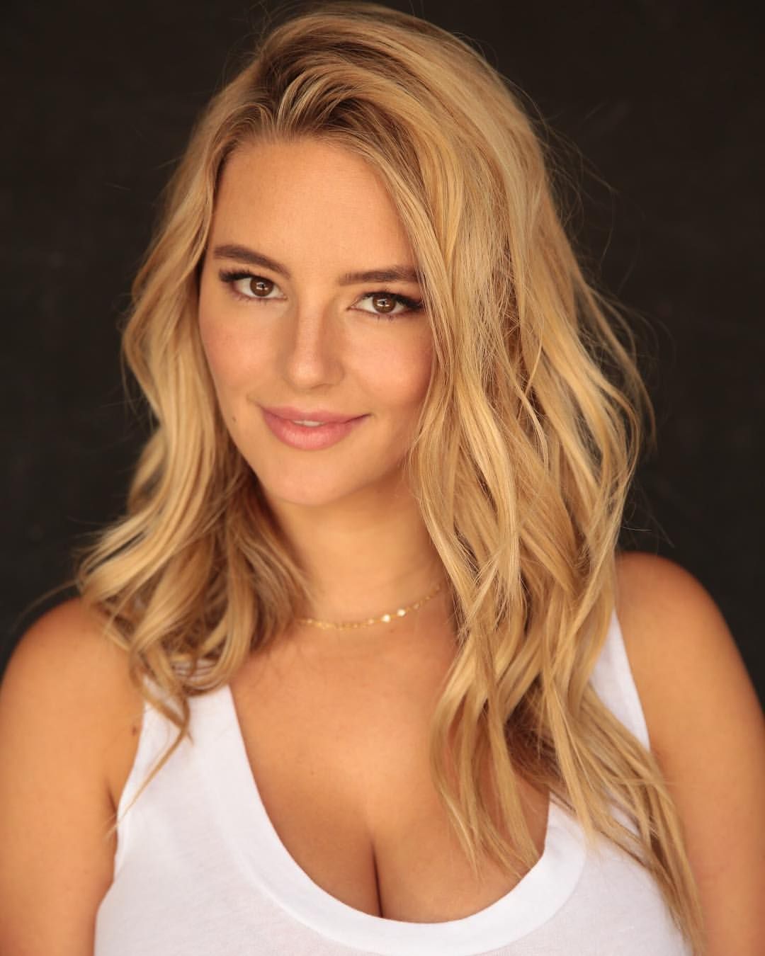 Hassie Harrison ideas. harrison, long hair styles, hair styles
