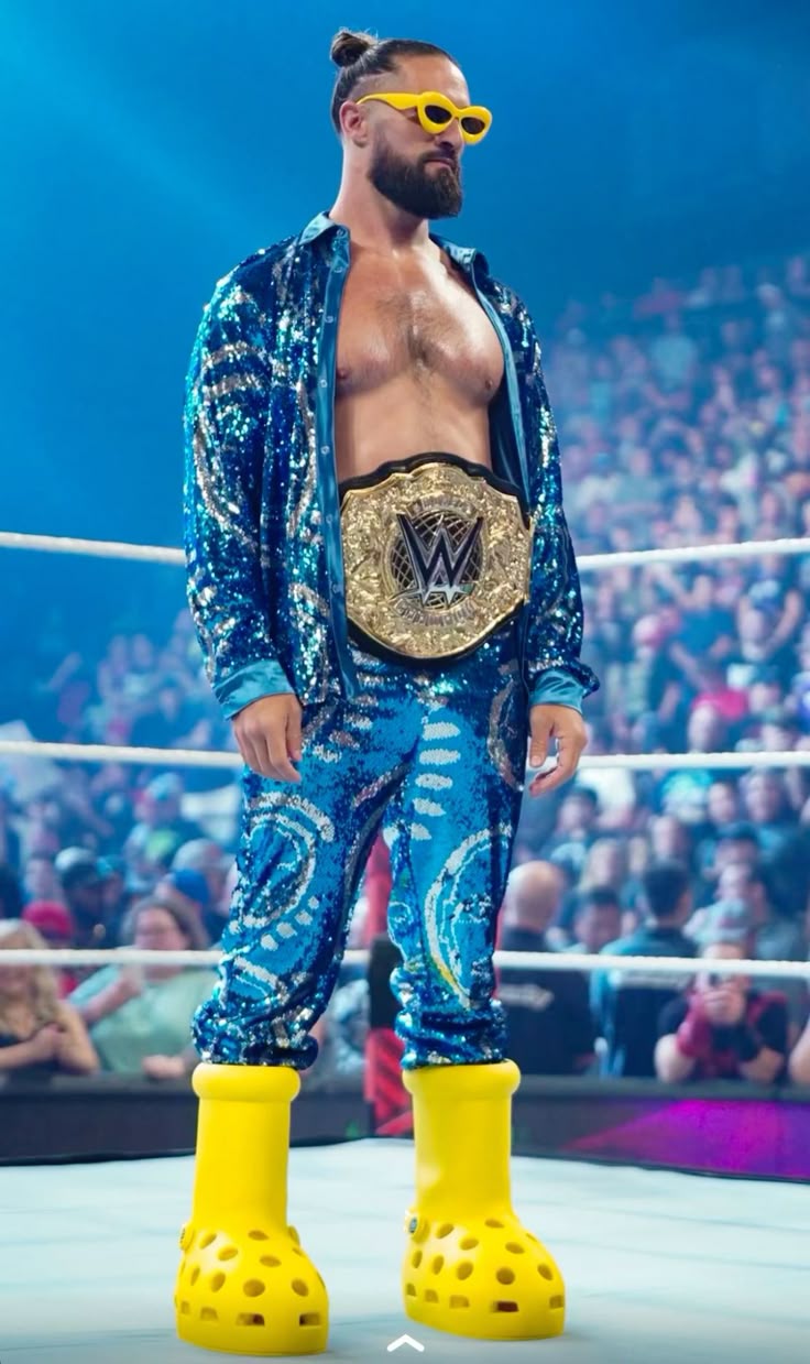 Seth FREAKIN Rollins. World Heavyweight Champion