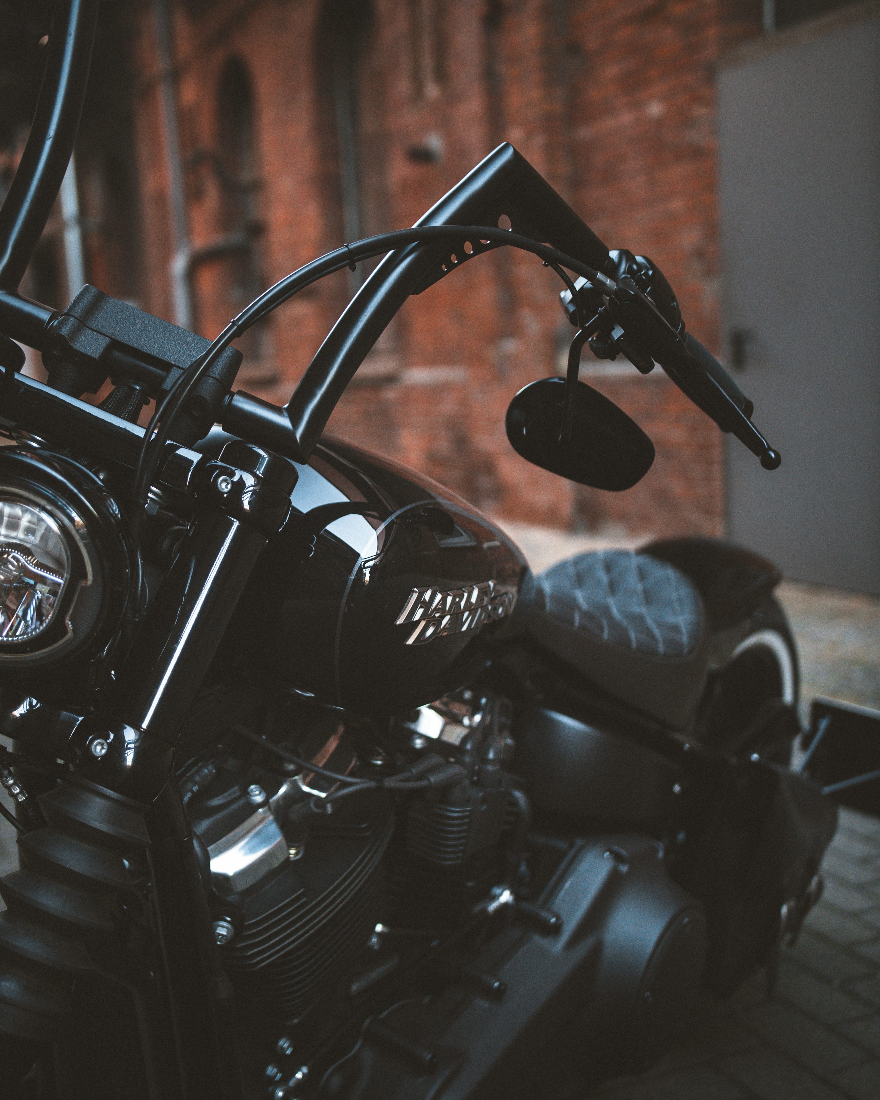 Harley Davidson Wallpaper: Free HD Download [4K]