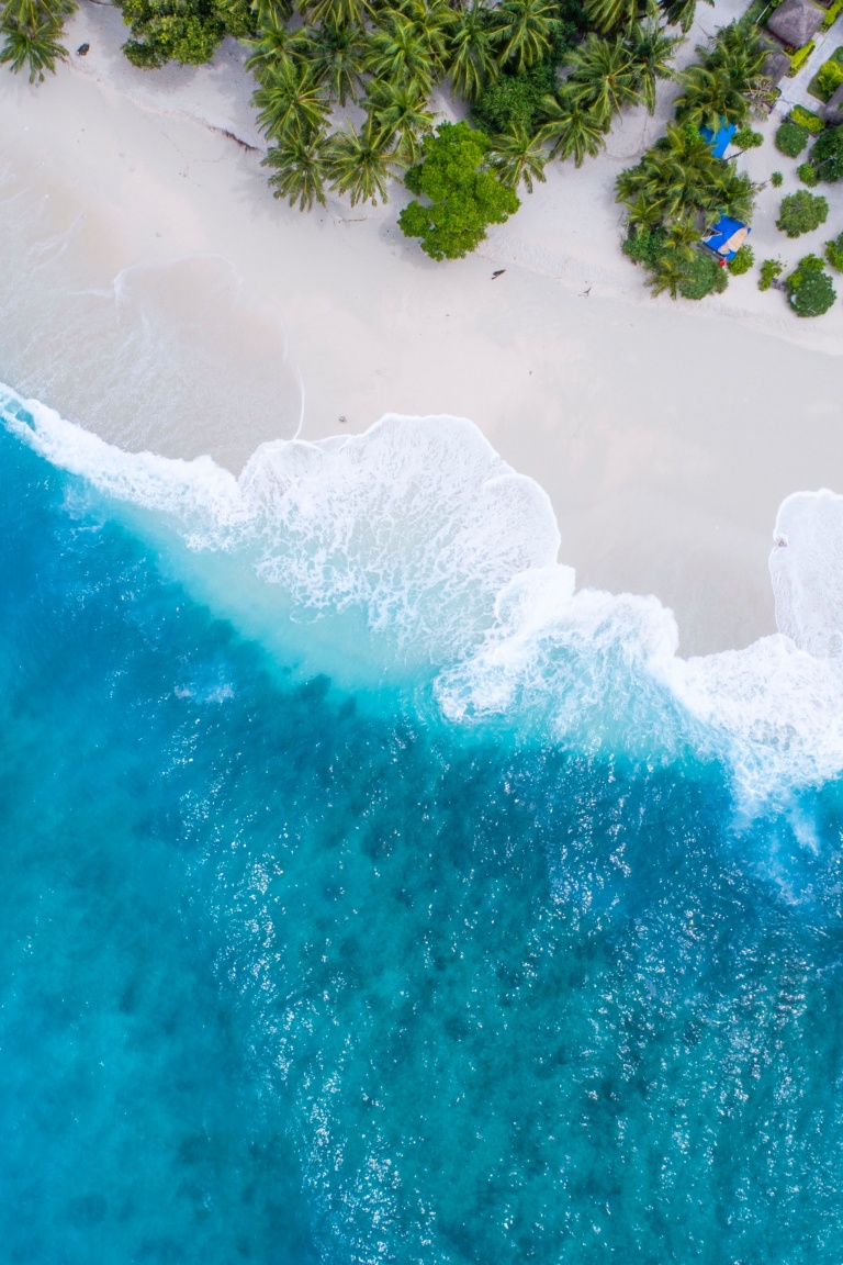 Maldives Islands Vacation 4K UHD Wallpaper for UltraHD Desktop and TV, Widescreen and UltraWide Display, Dual and Triple Monitor, Smartphone and Tablet Devices