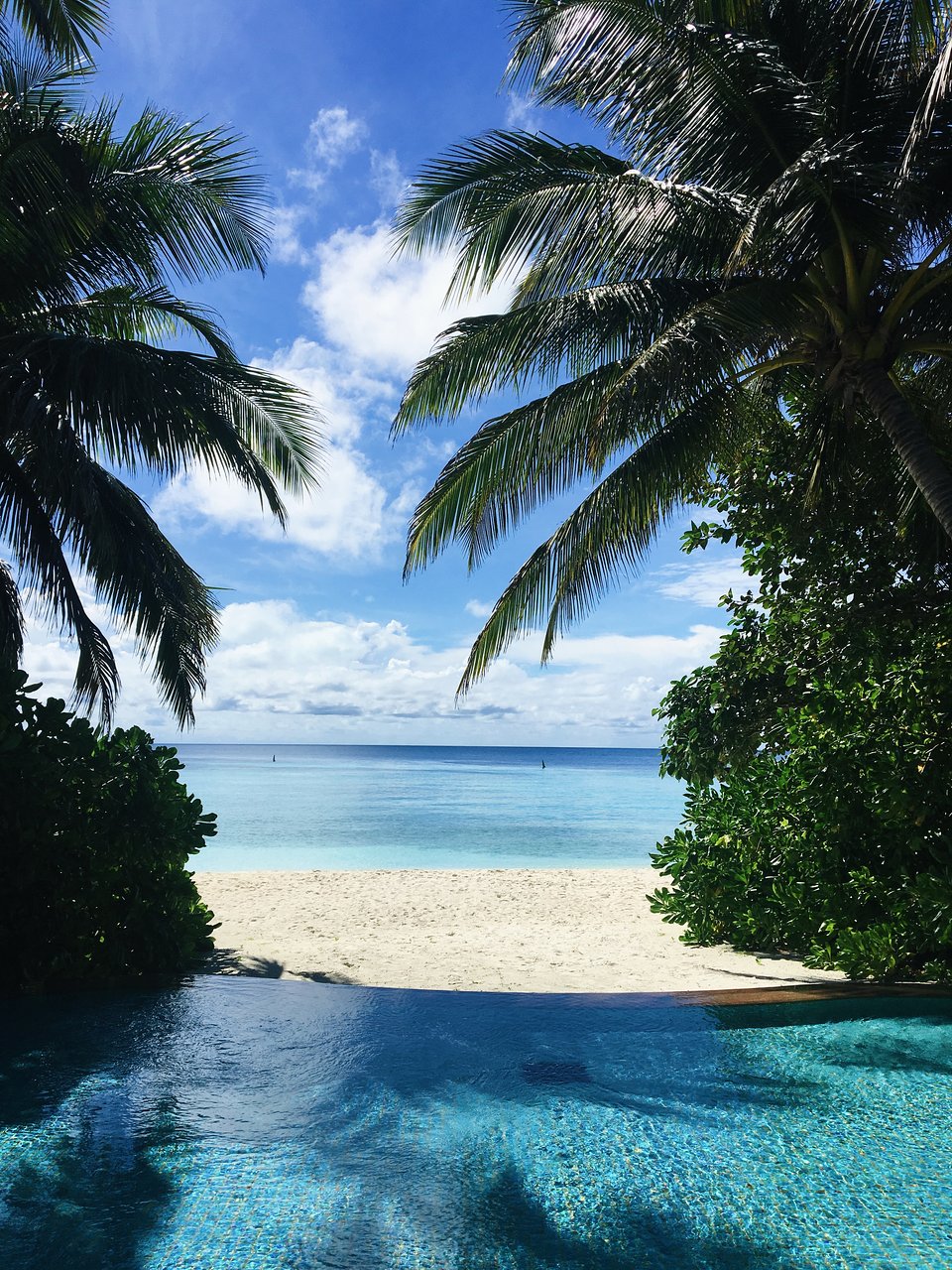 Good morning, Maldives. May your day be filled with happiness, adventure and plenty of sunshine. ☀️