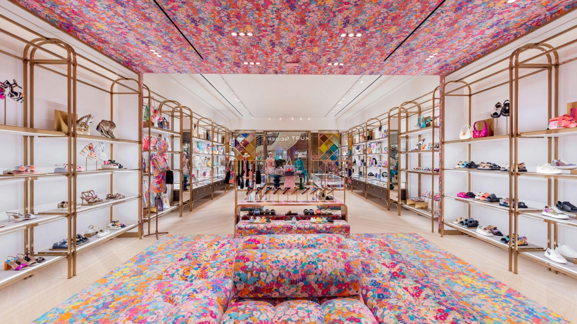 London's Calling: Kurt Geiger Arrives at Aventura Mall • Aventura Mall