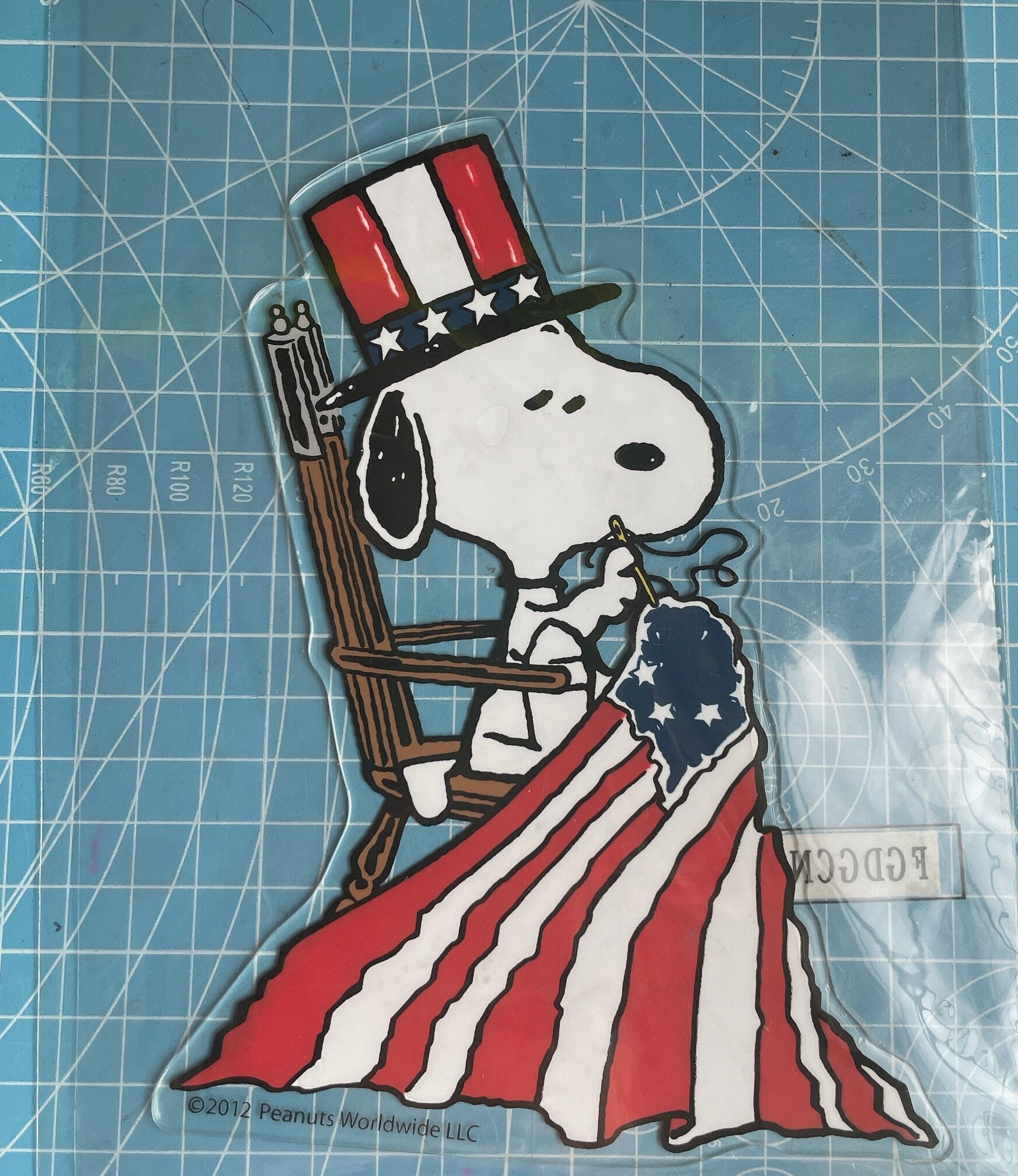 Vintage Fourth of July Independence Day Window Cling, USA Flag Window Sticker, July Fourth Sticker, Patriotic Snoopy USA Flag Window Decal