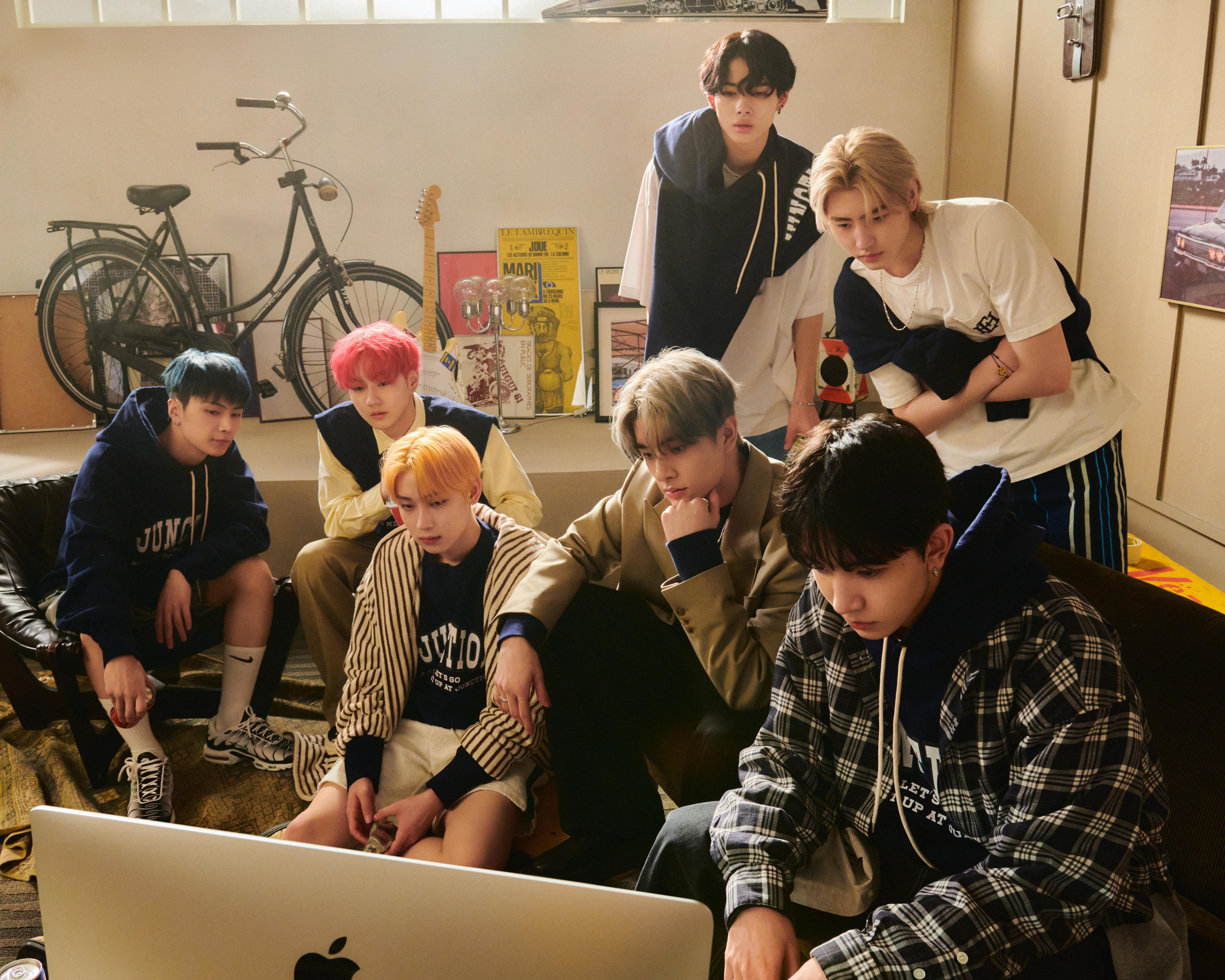 Weverse ENHYPEN Image MANIFESTO, DAY 1 Concept Photo (J ver.)