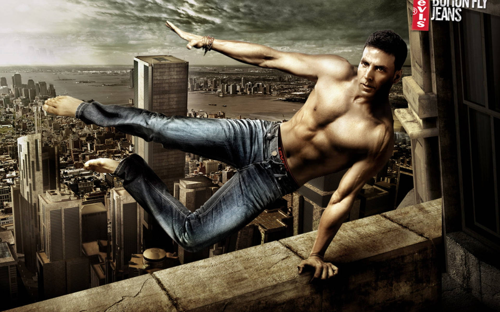 Download Akshay Kumar Levi's Poster Wallpaper