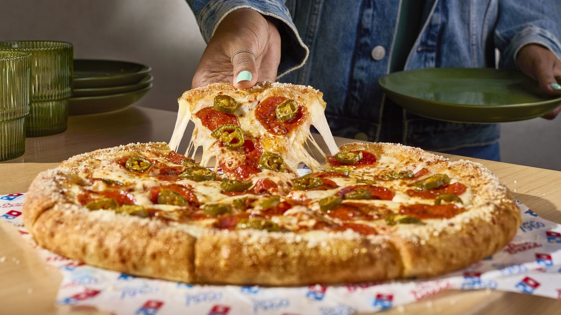 food thing: Domino's folds on stuffed crust