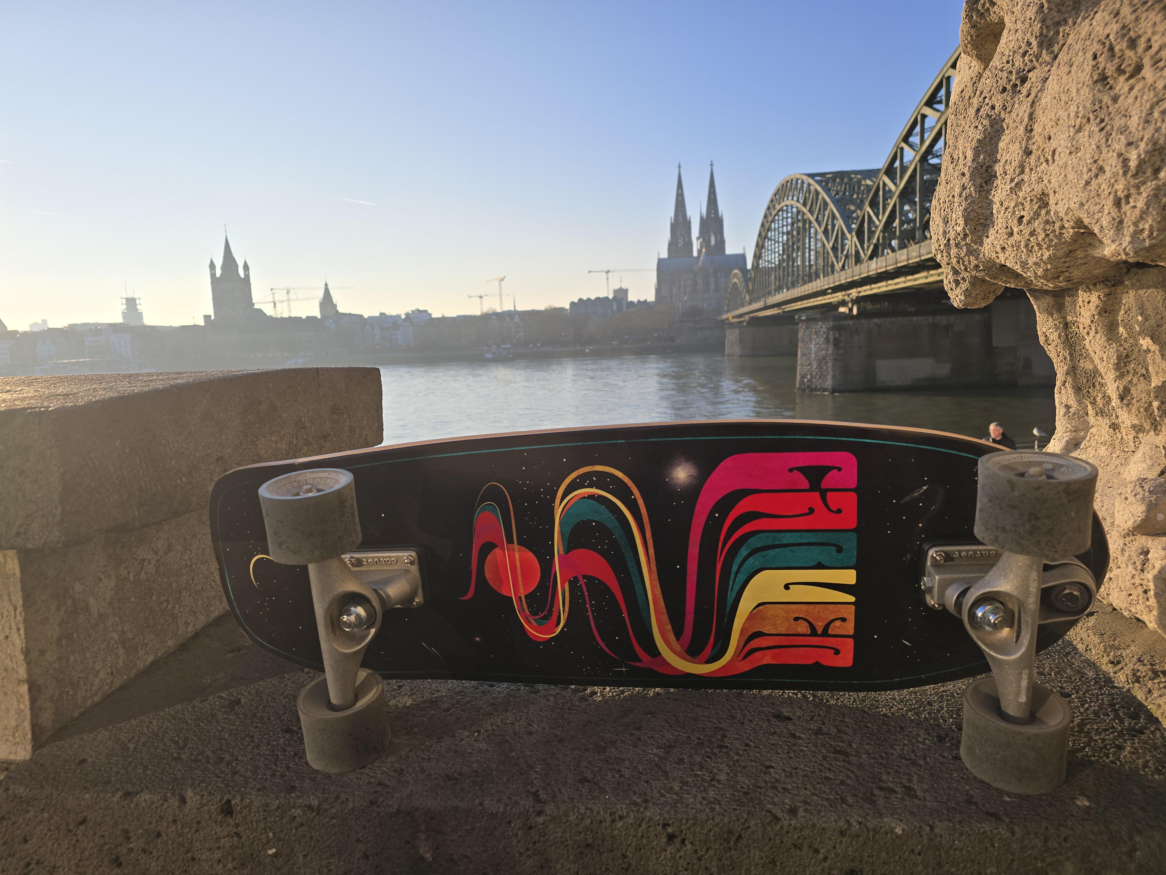 Almost freezing out here but the sun is perfect to surf along the Rhine river in Cologne