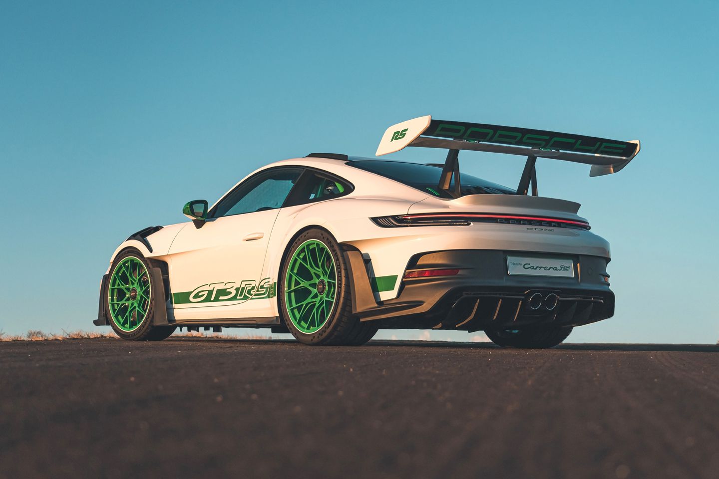 New Porsche 911 GT3 RS revealed with 525hp