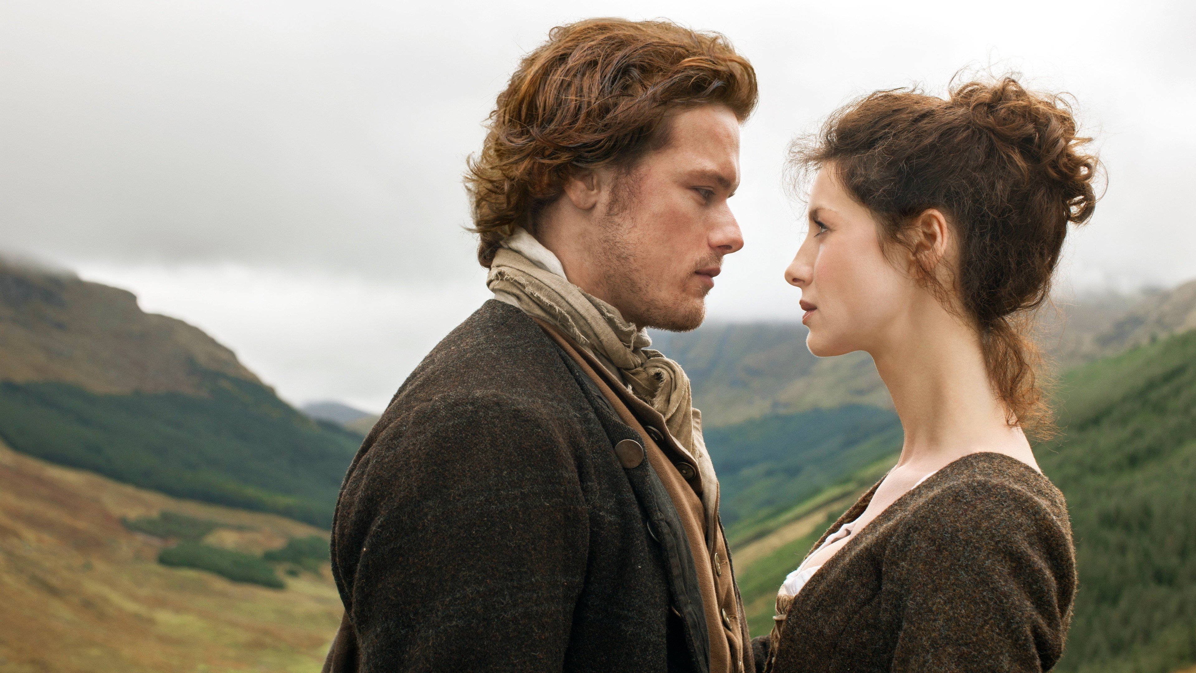 Outlander 4K Ultra HD Wallpaper: Claire and Jamie Fraser