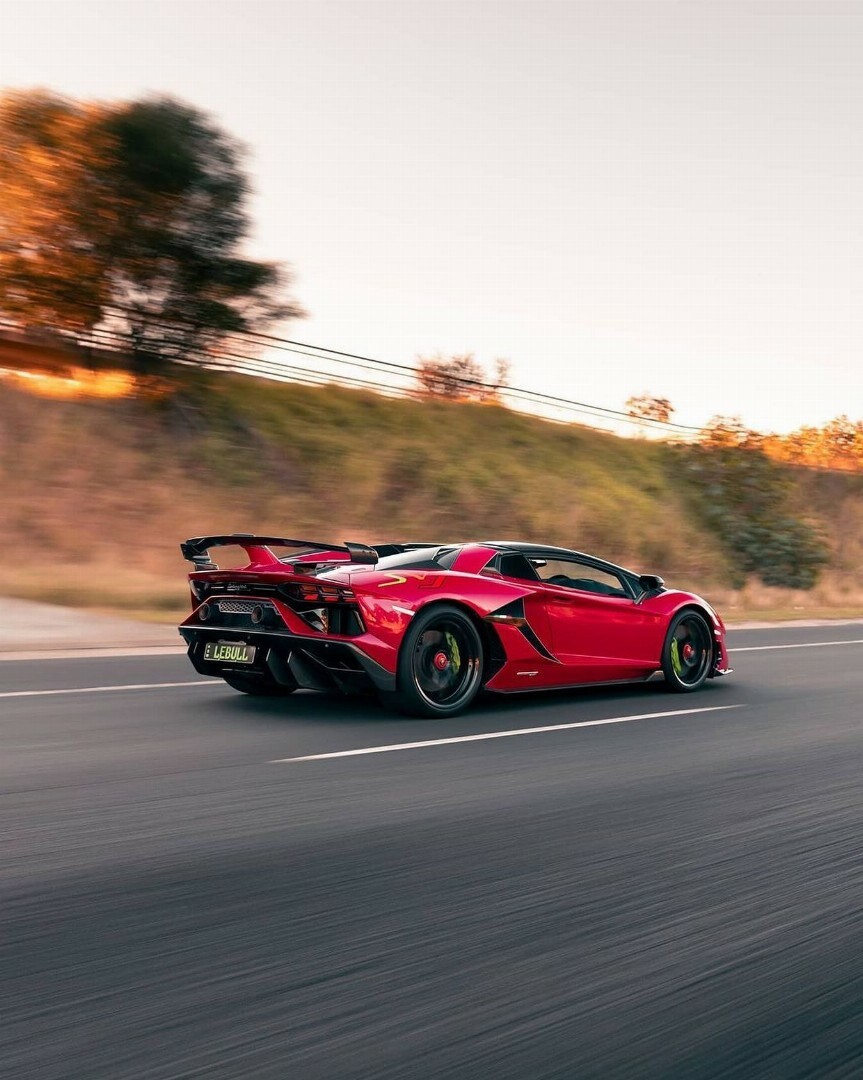 ECR Aventador SVJ Roadster details