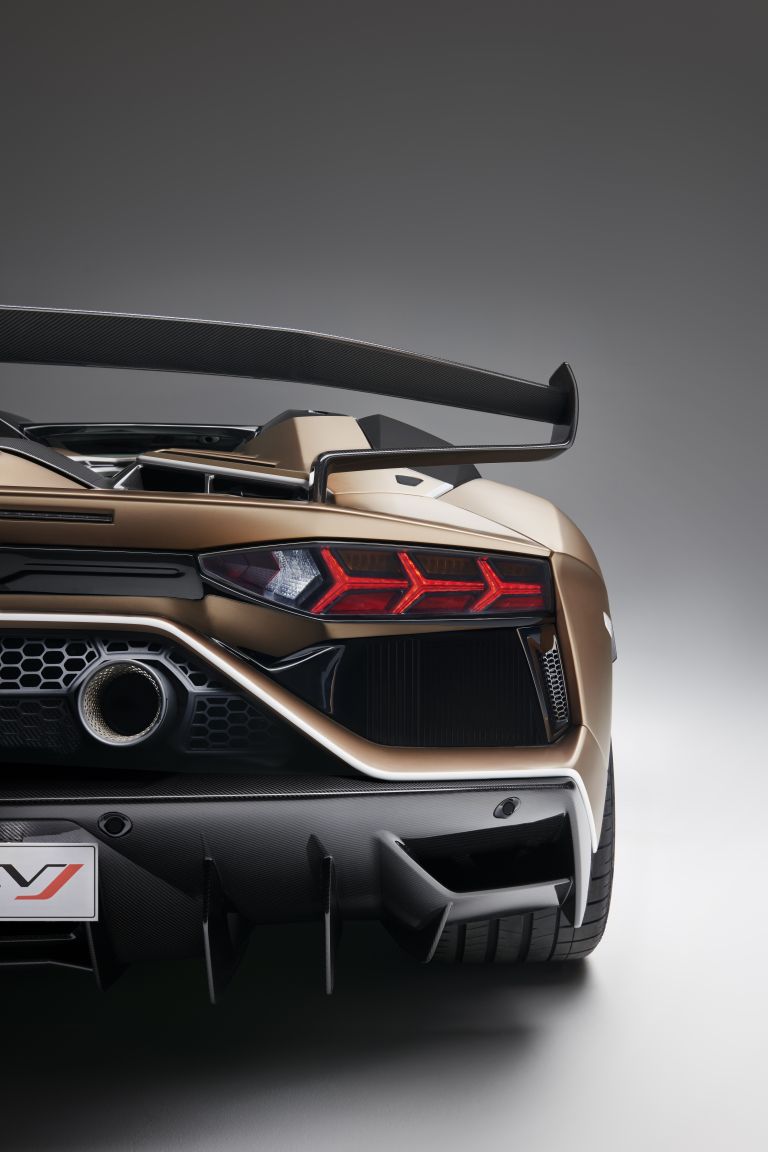 Lamborghini Aventador SVJ roadster quality free high resolution car image, picture and photo