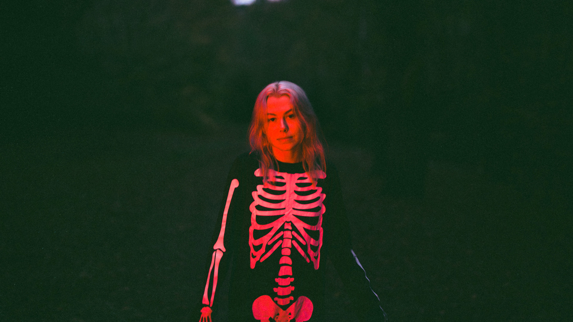 For Her 'SNL' Debut, Phoebe Bridgers Goes Bigger Than Ever