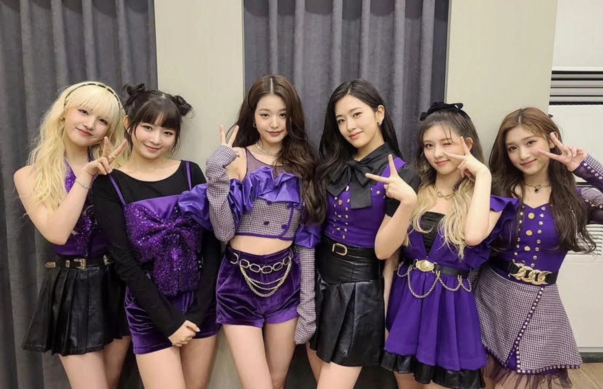 IVE (K Pop) Wallpaper