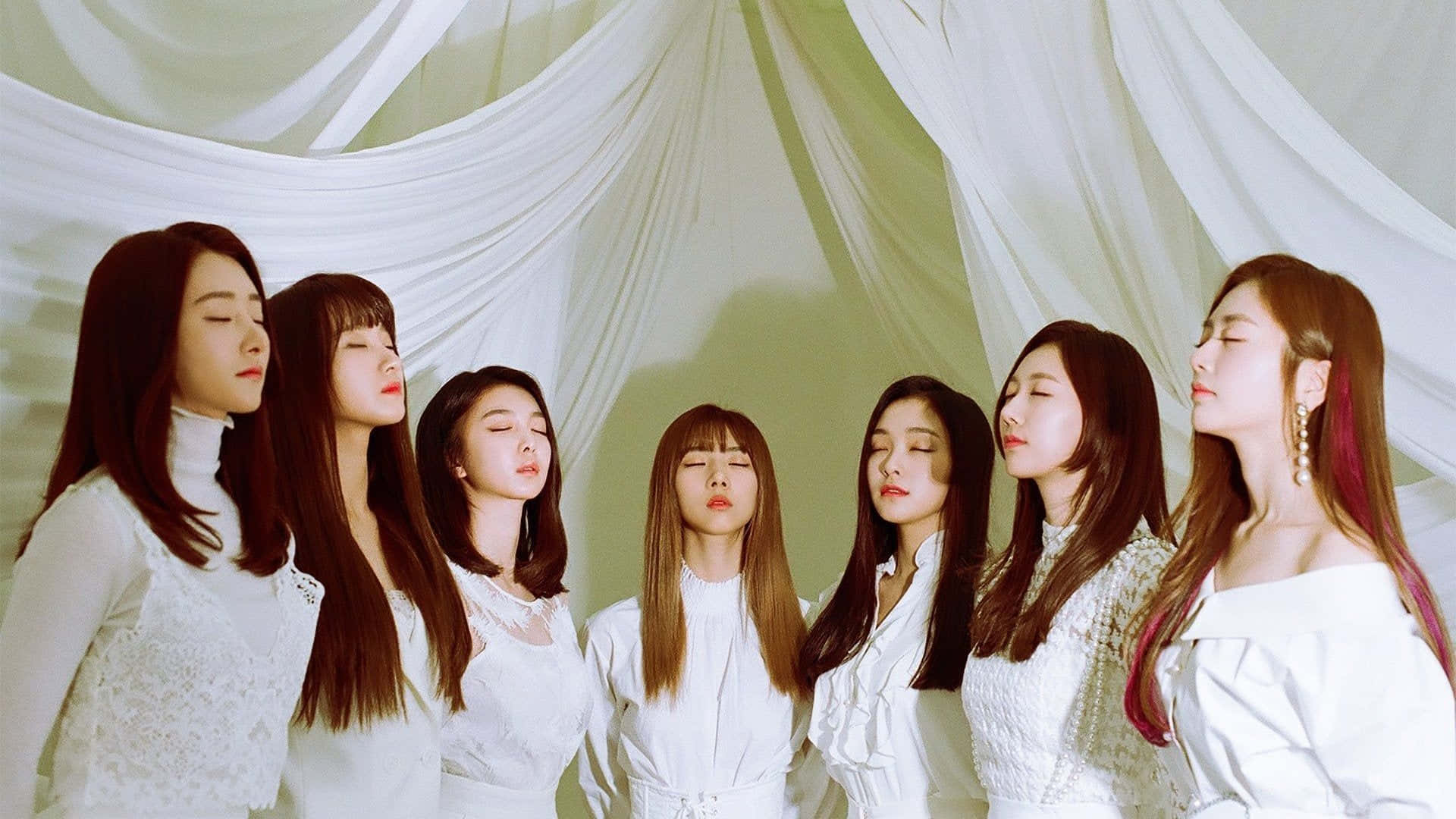 Kpop Laptop Wallpaper