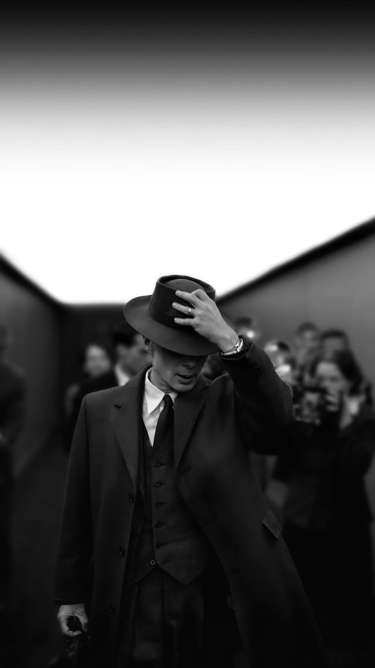 CILLIAN CASTED AS OPPENHEIMER decision <33