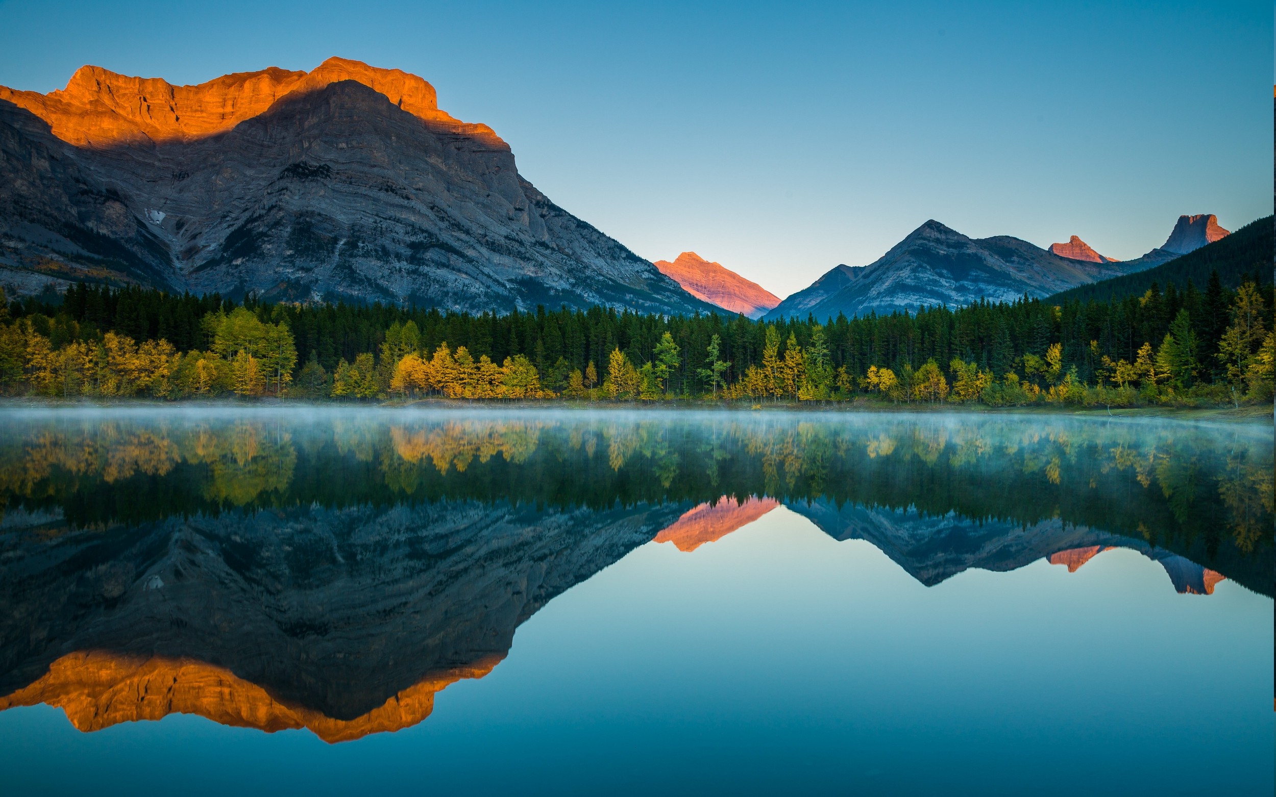 nature, Landscape, Reflection, Lake, Fall, Forest, Mist, Sunrise, Mountain, Trees, Canada, Clear Sky, Sunlight Wallpaper HD / Desktop and Mobile Background