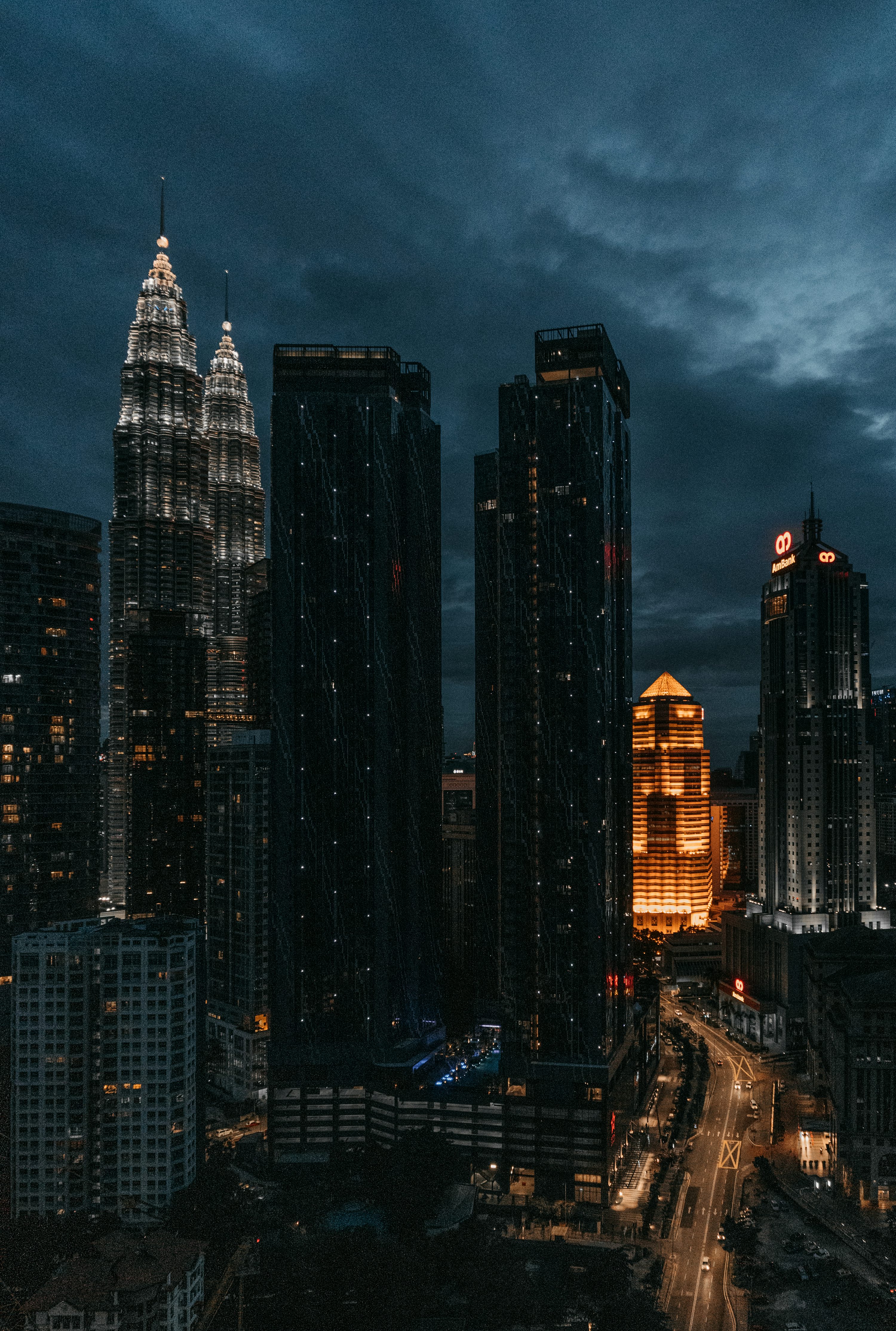 Dark City Picture [HD]. Download Free Image