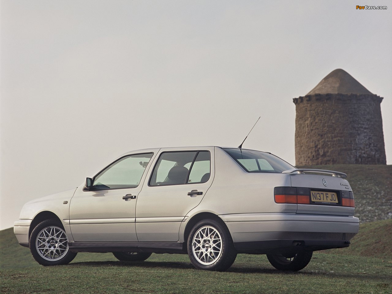 Volkswagen Vento VR6 UK Spec 1992–98 Photo (1280x960)